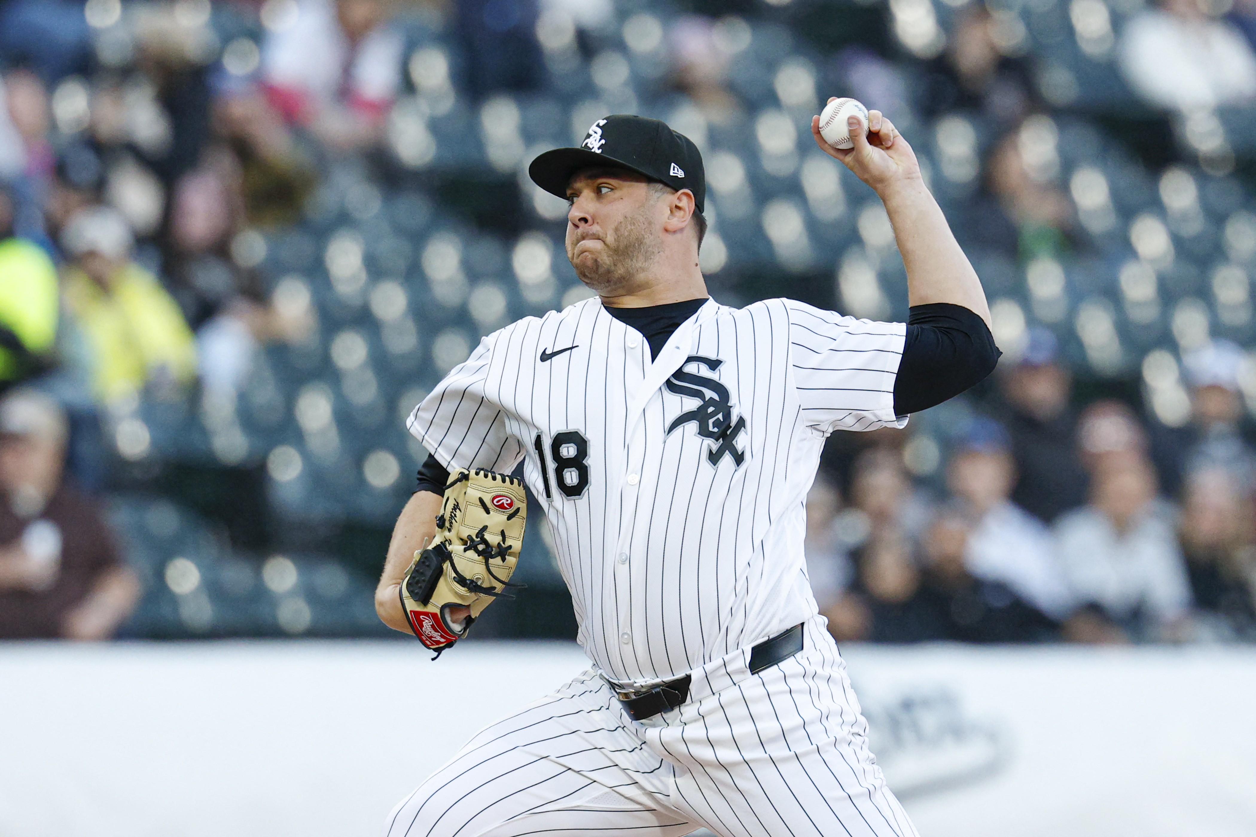 Chicago White Sox starting pitcher Anthony Kay (18) pitches as we break down the best NRFI bets tonight.