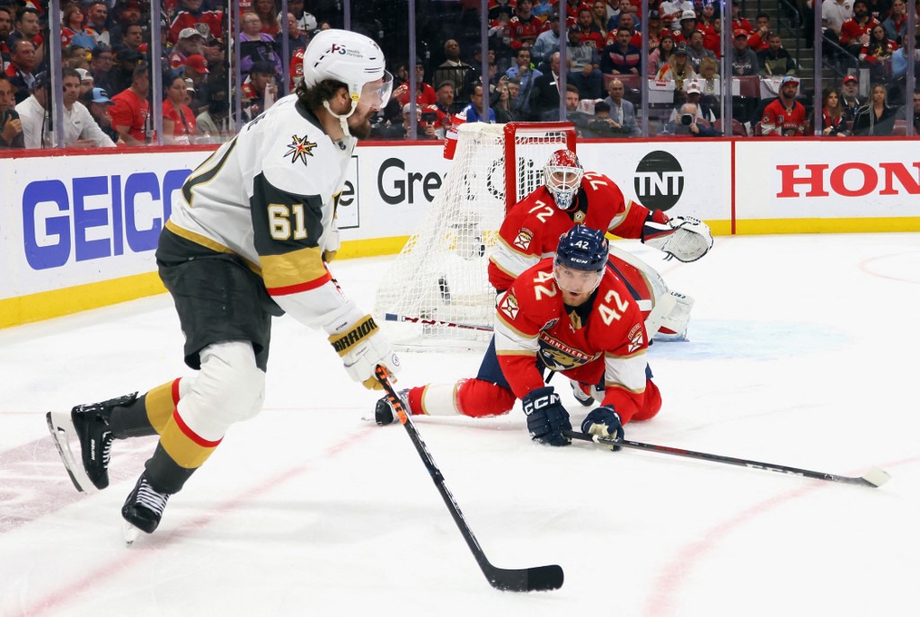 Best NHL Parlays Today: Picks, Predictions for Panthers vs. Golden Knights