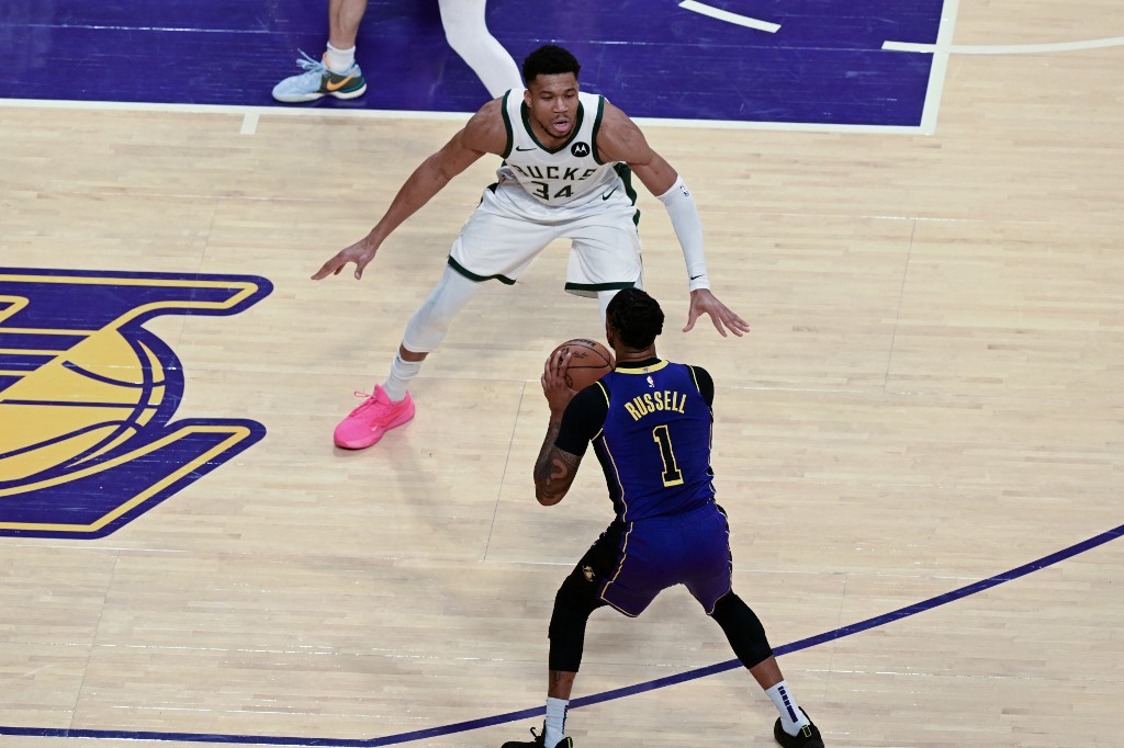 Lakers vs. Bucks NBA Player Props, Odds: Picks & Predictions for Tuesday