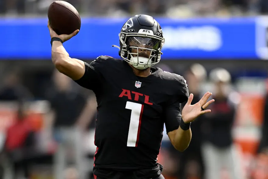 Marcus Mariota of the Atlanta Falcons throws a touchdown to Olamide Zaccheaus against the Los Angeles Rams at SoFi Stadium on Sept. 18, 2022 in Inglewood, California.