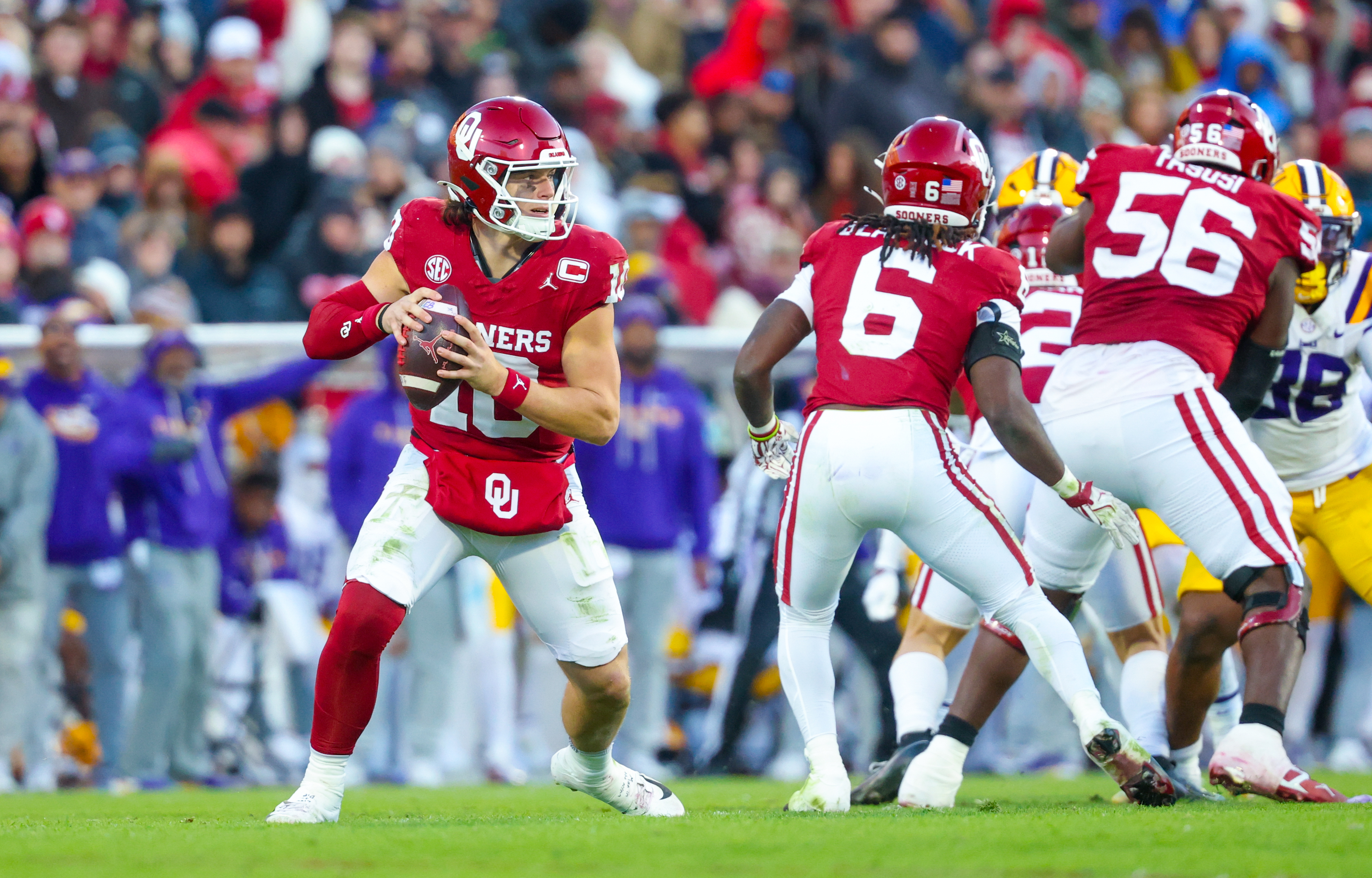 Oklahoma's John Mateer (10) is the focus of our Alabama vs. Oklahoma player props for the College Football Playoff.