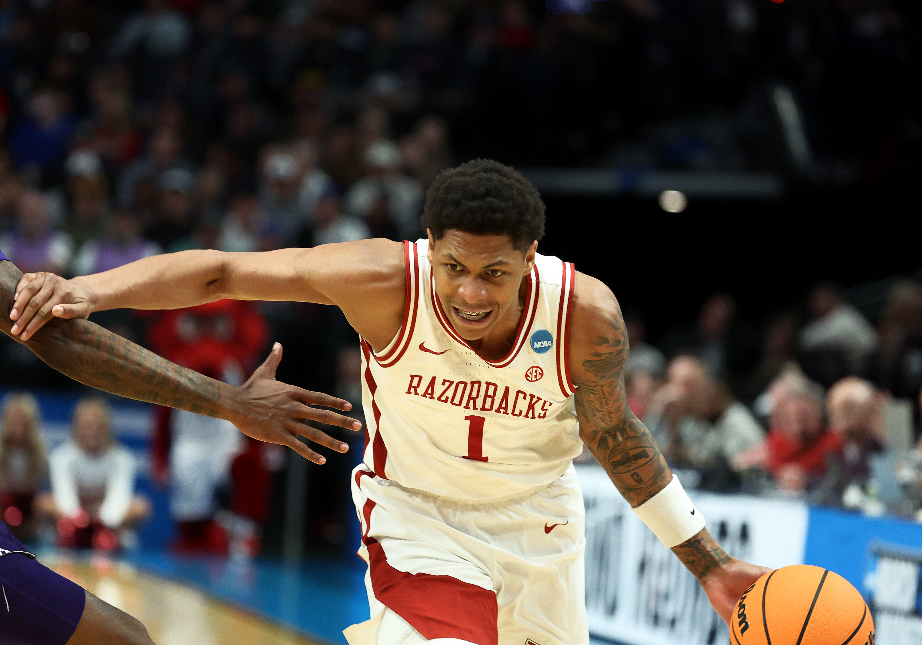 🏀 Arkansas vs. Arizona Prediction & Picks: March Madness Sweet 16 (March 26)