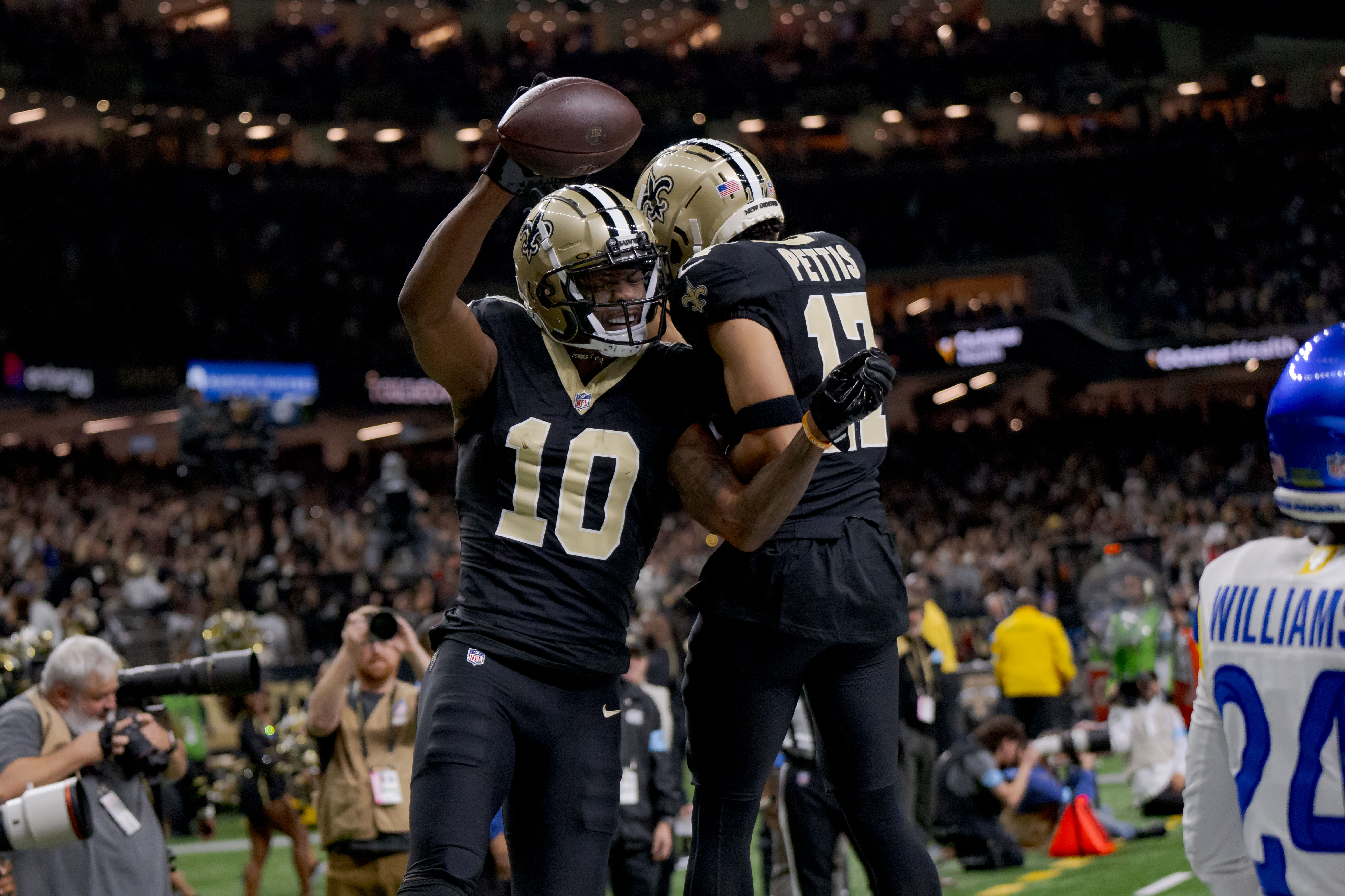 Saints vs. Packers Early Picks, Predictions & Odds for MNF Week 16