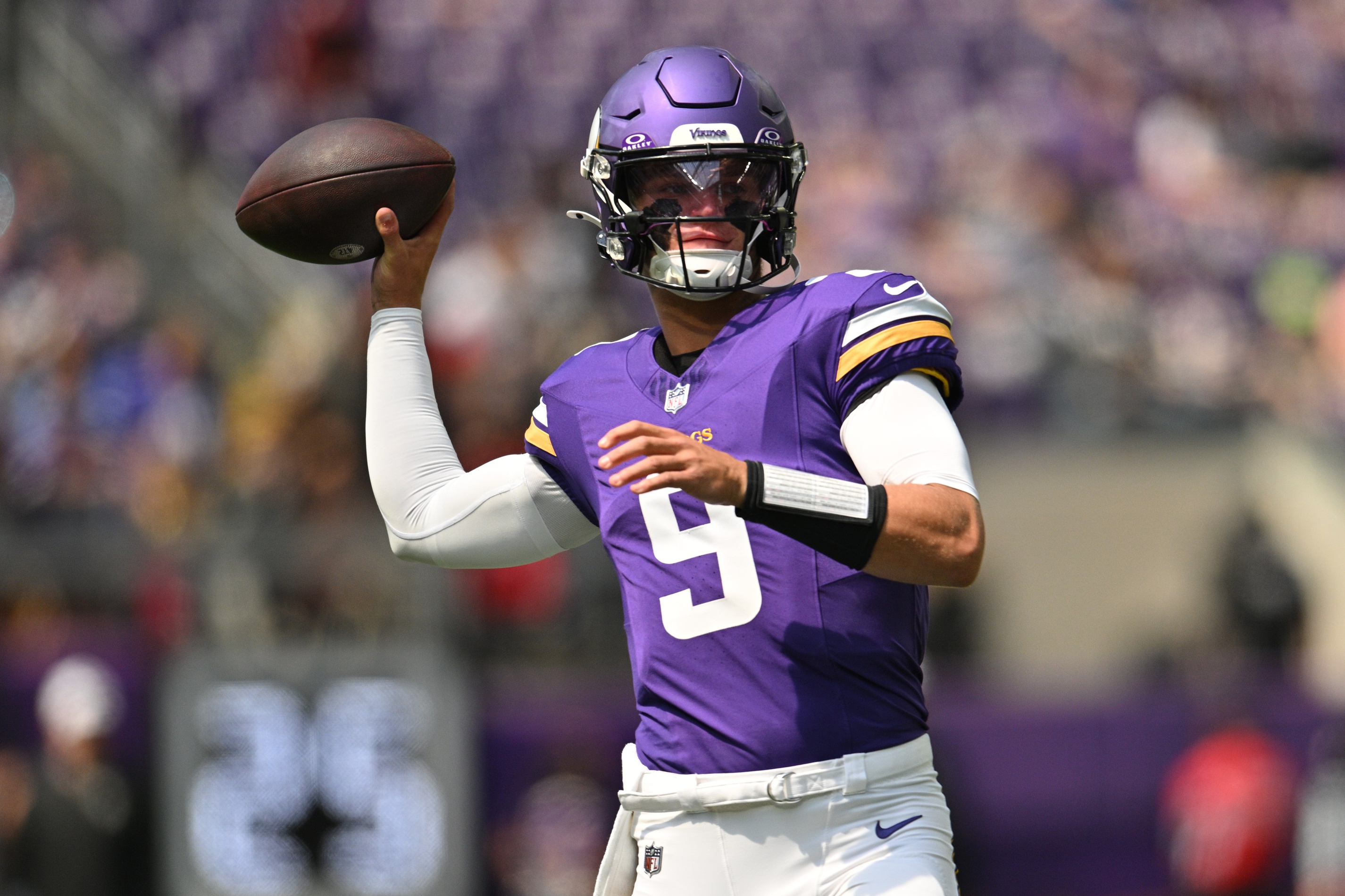 Texans vs. Vikings Prediction, Odds & Expert Picks: NFL Preseason Week 1