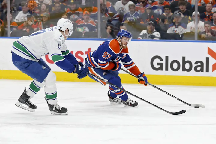 Oilers vs. Canucks Predictions & Odds: Game 5 Expert Picks for Today