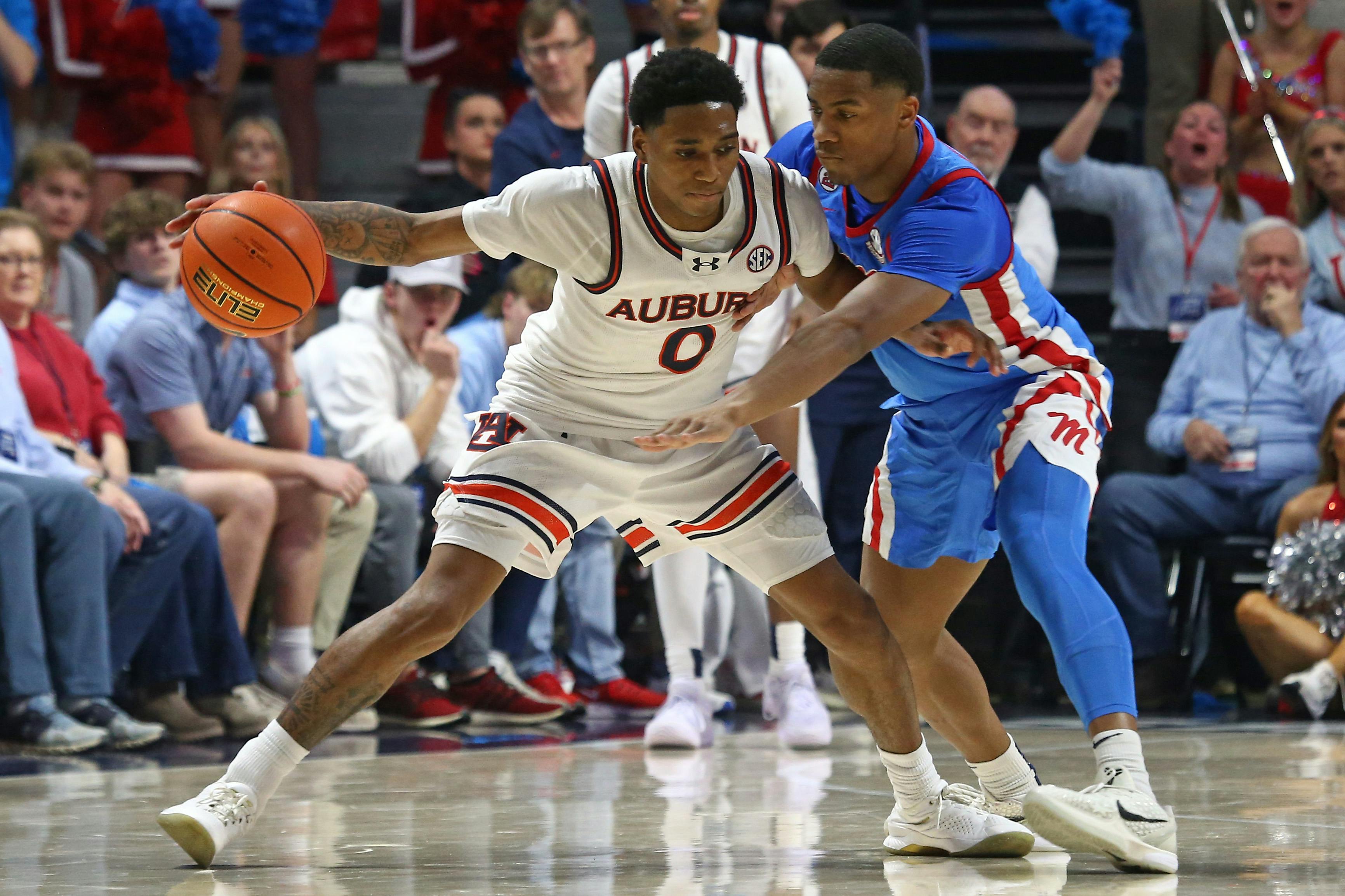 Auburn leads the Final Four odds.