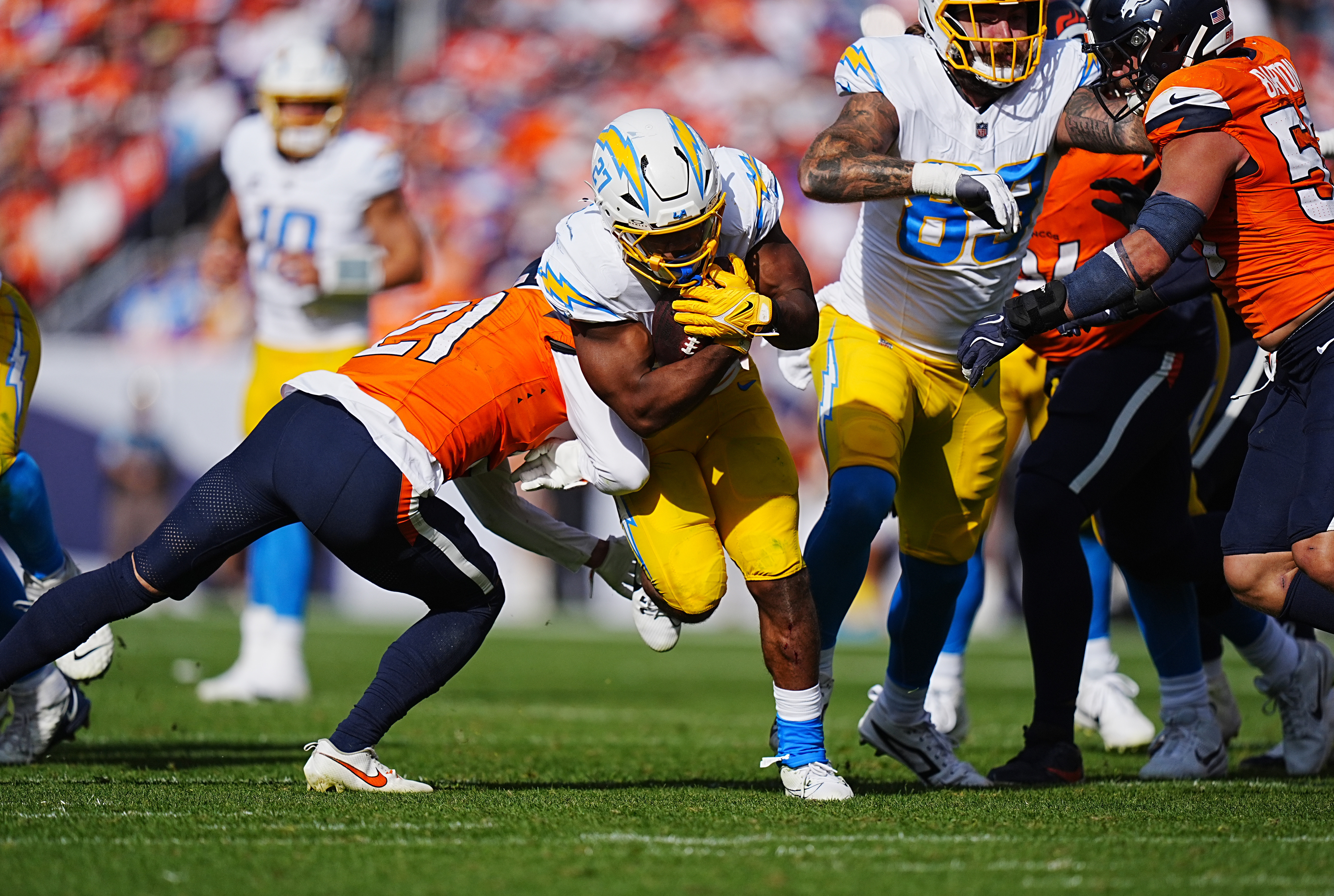 Chargers vs. Cardinals Early Picks, Predictions & Odds for MNF Week 7