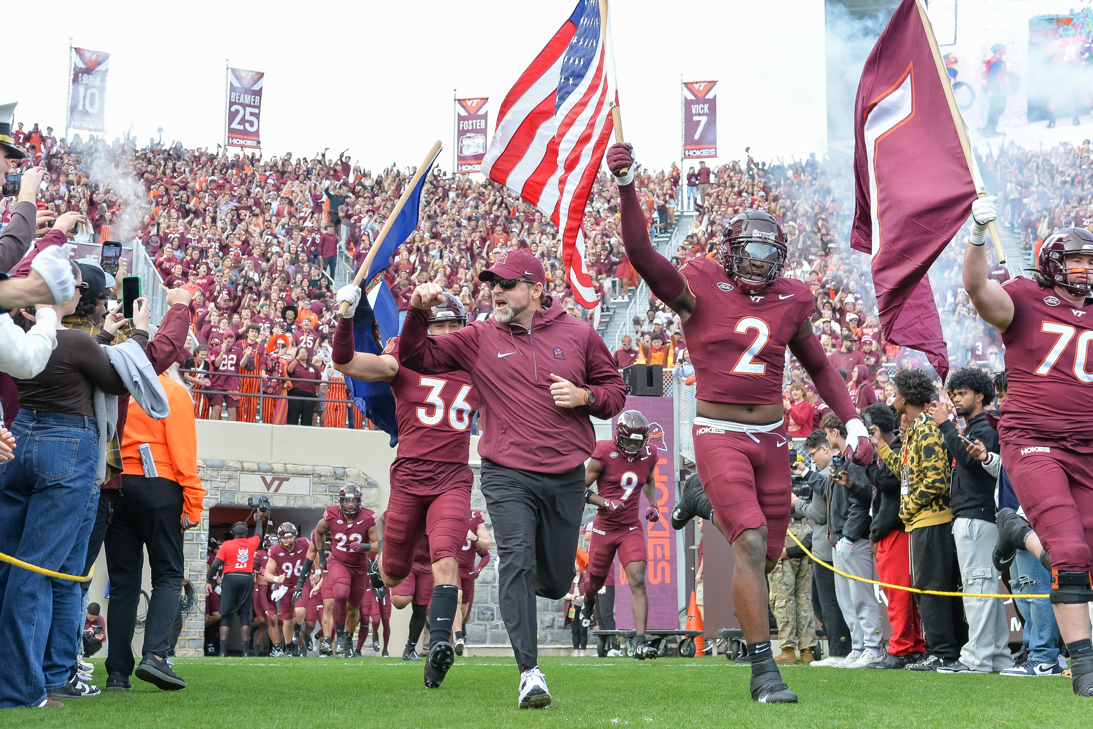 Early Virginia Tech vs. South Carolina Prediction: Week 1 Odds & Picks