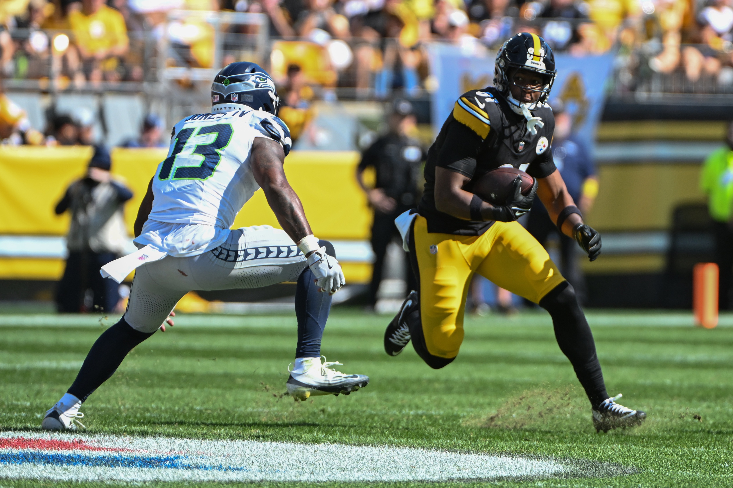 First Touchdown Scorer Predictions Today: Can Jonnu Smith Come through on National Tight Ends Day?