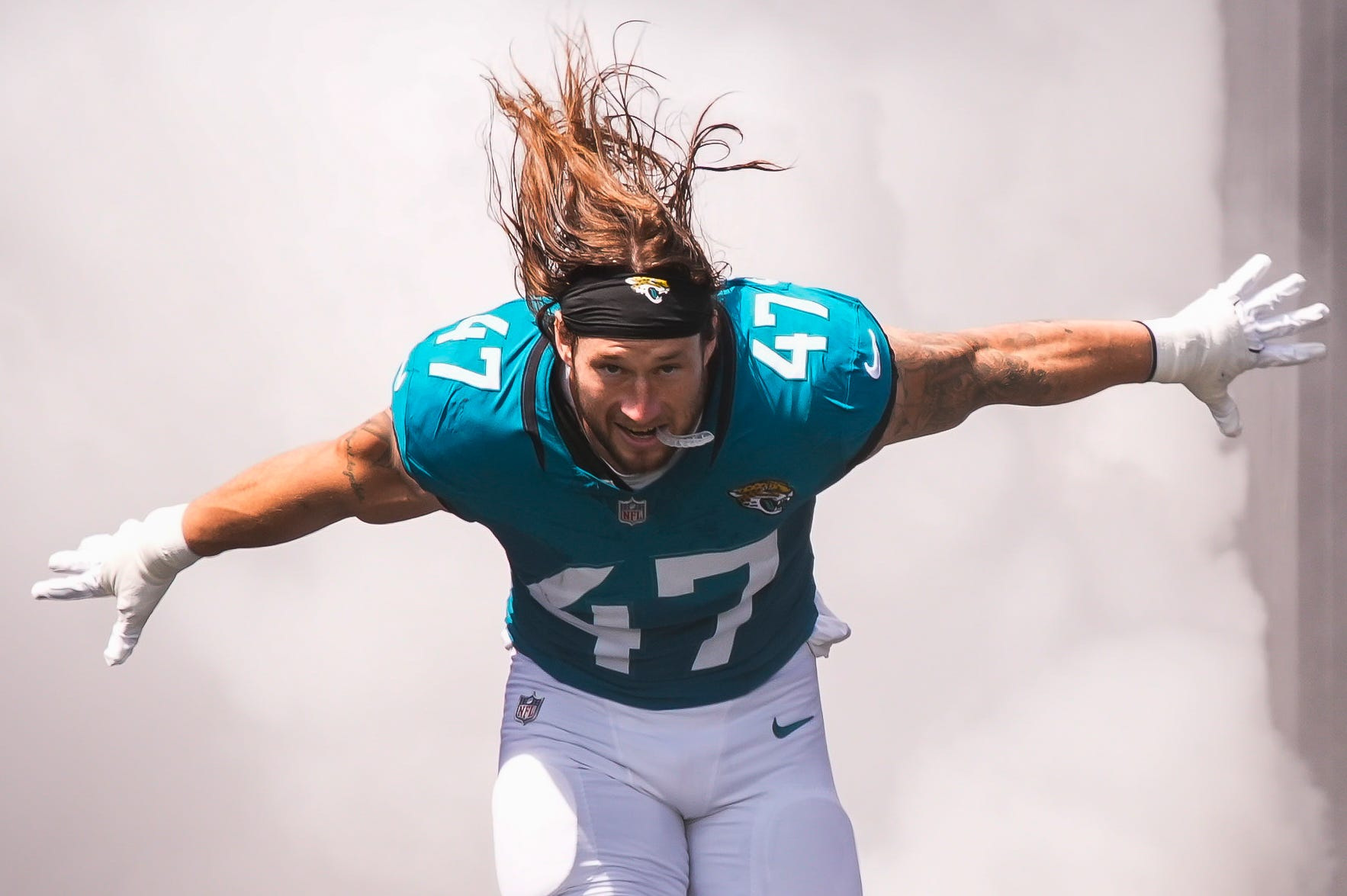 Jacksonville Jaguars linebacker Dennis Gardeck is introduced as we look at the best NFL Week 4 odds
