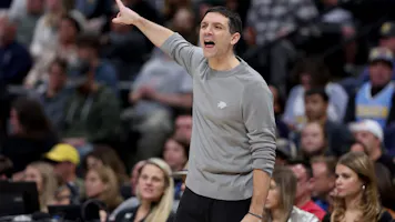 Head coach Mark Daigneault of the Oklahoma City Thunder directs his team as we look at the latest NBA Coach of the Year odds following the All-Star break.