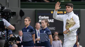Wimbledon Odds & Favorites: Alcaraz, Sinner on Top; Sabalenka the Women's Front-Runner