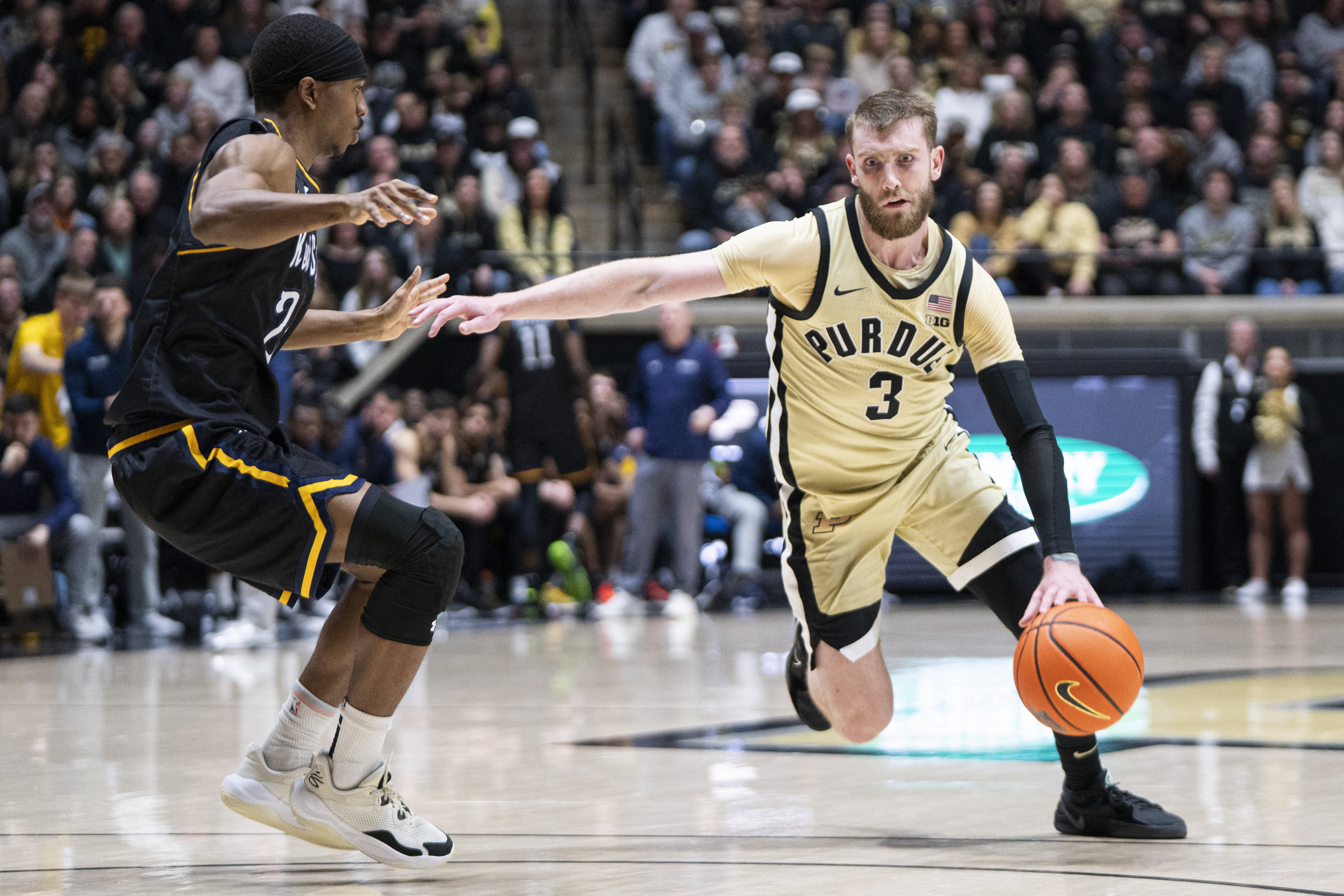 Purdue's Braden Smith (3) is key to our college basketball predictions and best bets today. 