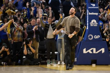 Fanatics Refunds NBA Bettors after Curry Injury