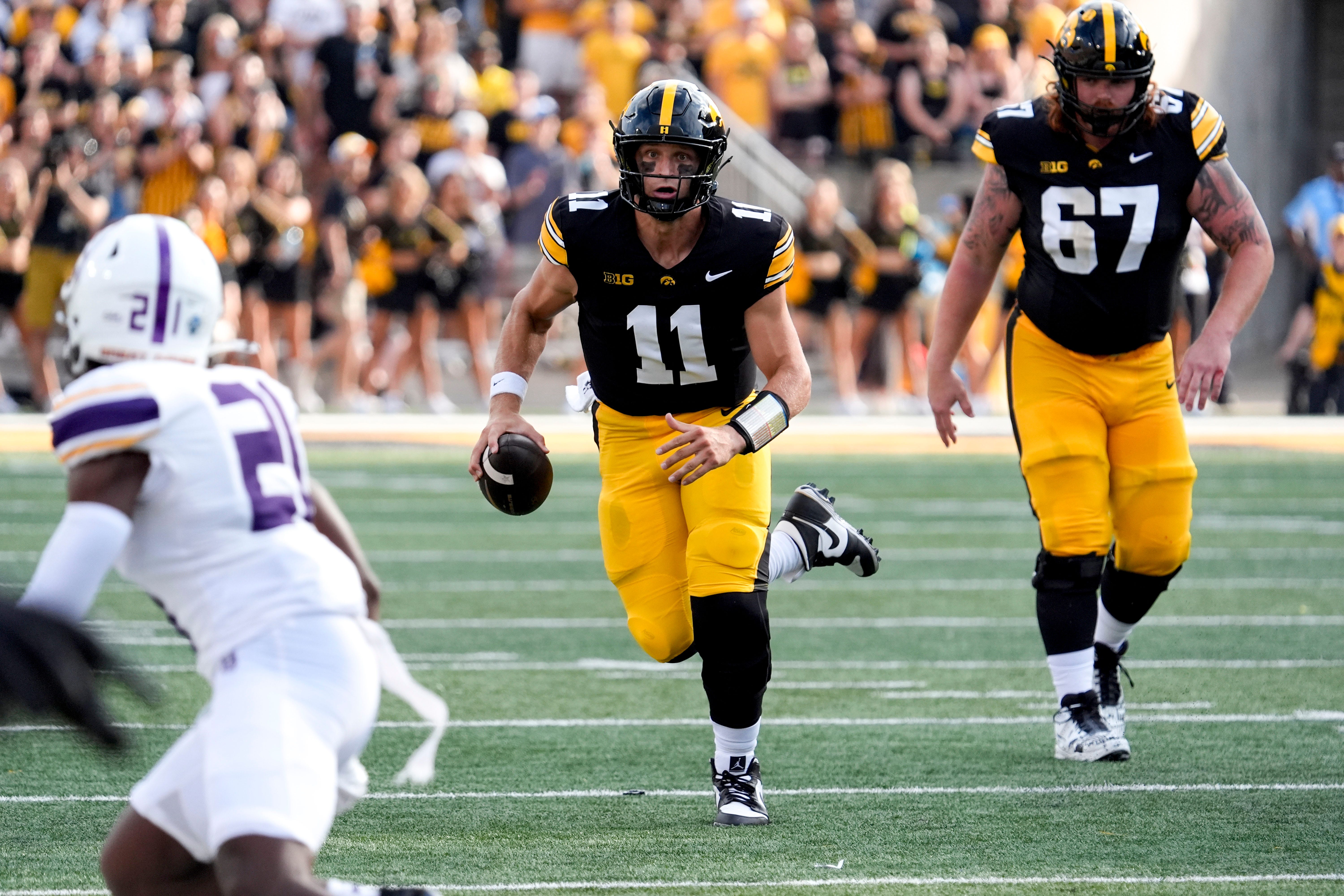 Iowa vs. Iowa State Prediction, Odds & Expert Picks: College Football Week 2 Best Bets