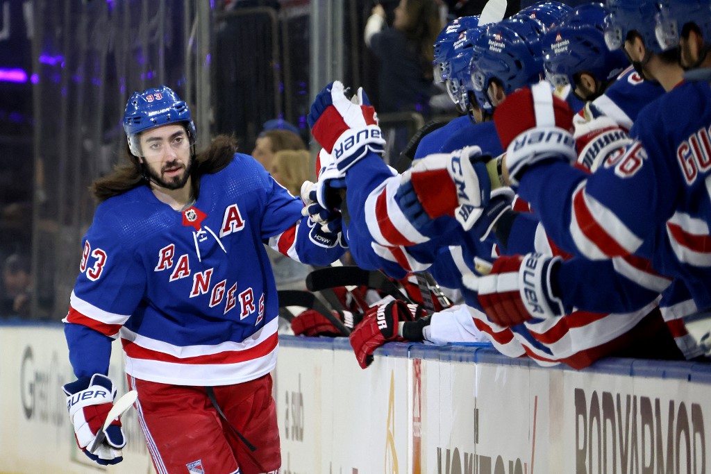 Panthers vs. Rangers Predictions & Odds: Wednesday's NHL Playoffs Expert Picks