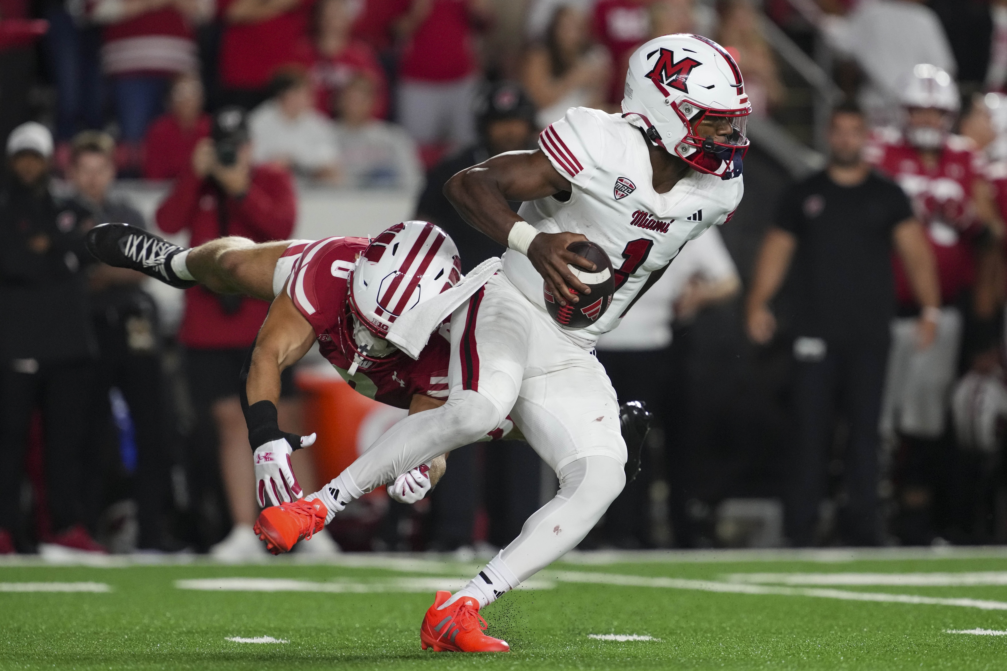 College Football Best Bets Week 2: Expert Picks, ATS Predictions & Player Props