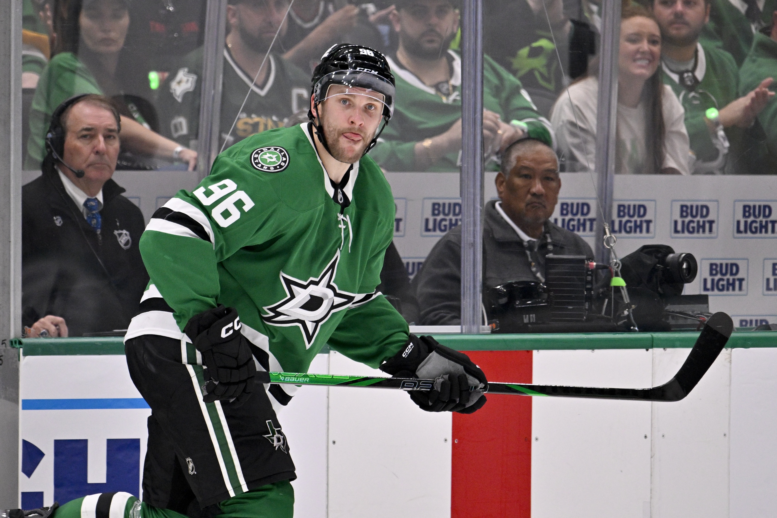 Oilers vs. Stars Prediction Tonight: Game 1 Odds & Expert Picks