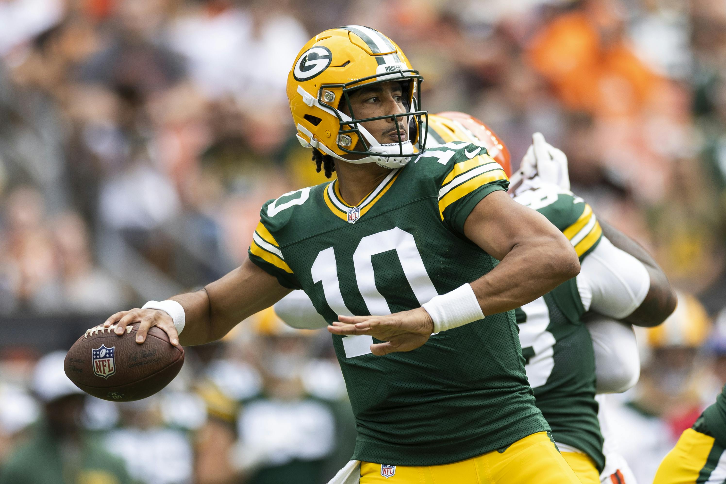 Green Bay Packers quarterback Jordan Love throws the ball as we break down the latest 2025 Super Bowl odds after NFL Week 12.