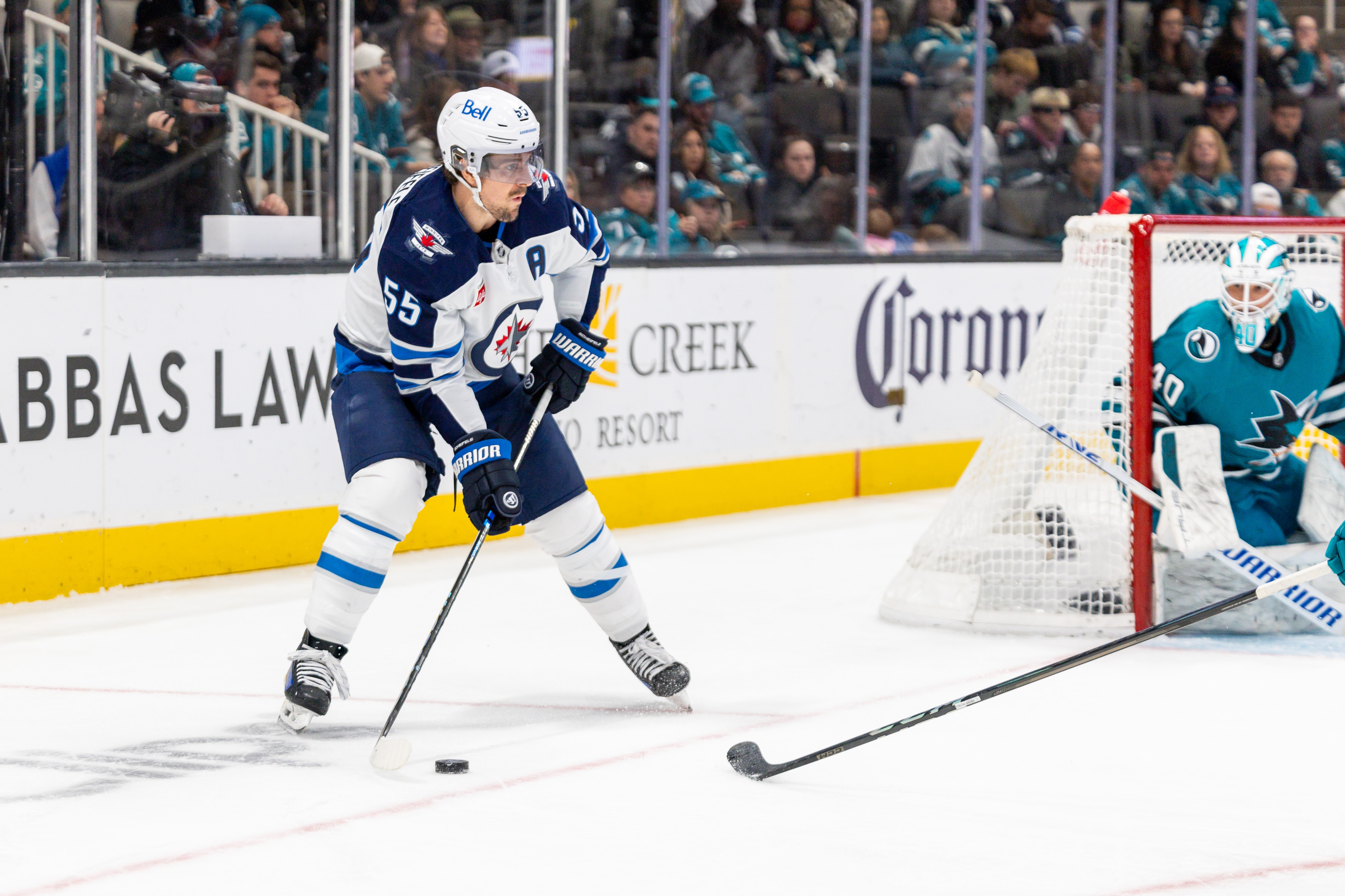 Jets vs. Maple Leafs Prediction, Picks & Odds for Today's NHL Game