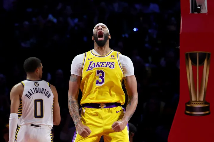 Lakers vs. Mavericks NBA Player Props, Odds: Fade Los Angeles Stars in Letdown Spot