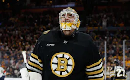 Jeremy Swayman (1) of the Boston Bruins tends goal against the Florida Panthers, as we offer our best Panthers vs. Bruins expert picks for Game 6 at TD Garden in Boston.