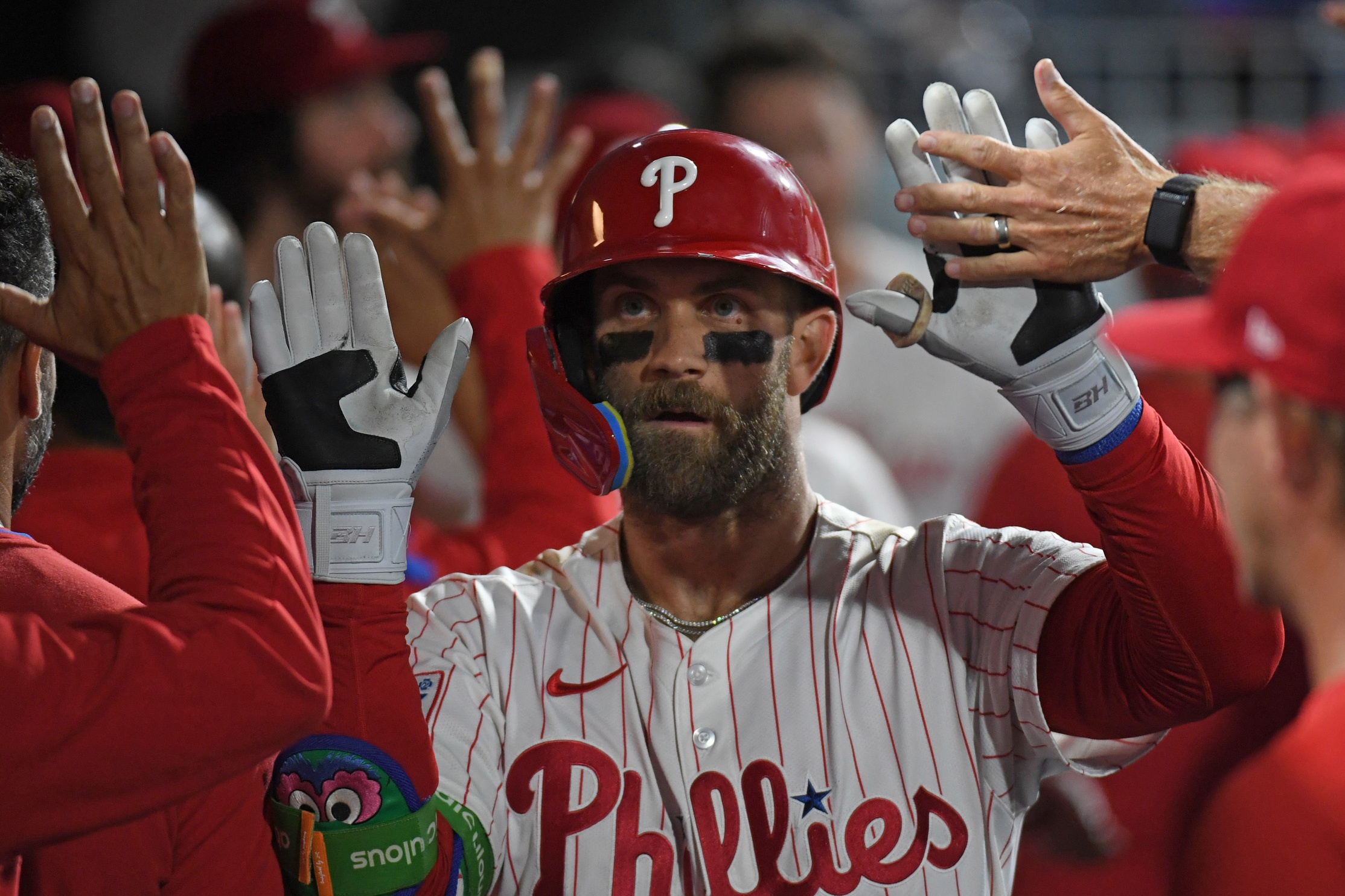 Mariners vs. Phillies Prediction, Odds & Best Bets: Harper Set to Keep Sizzling