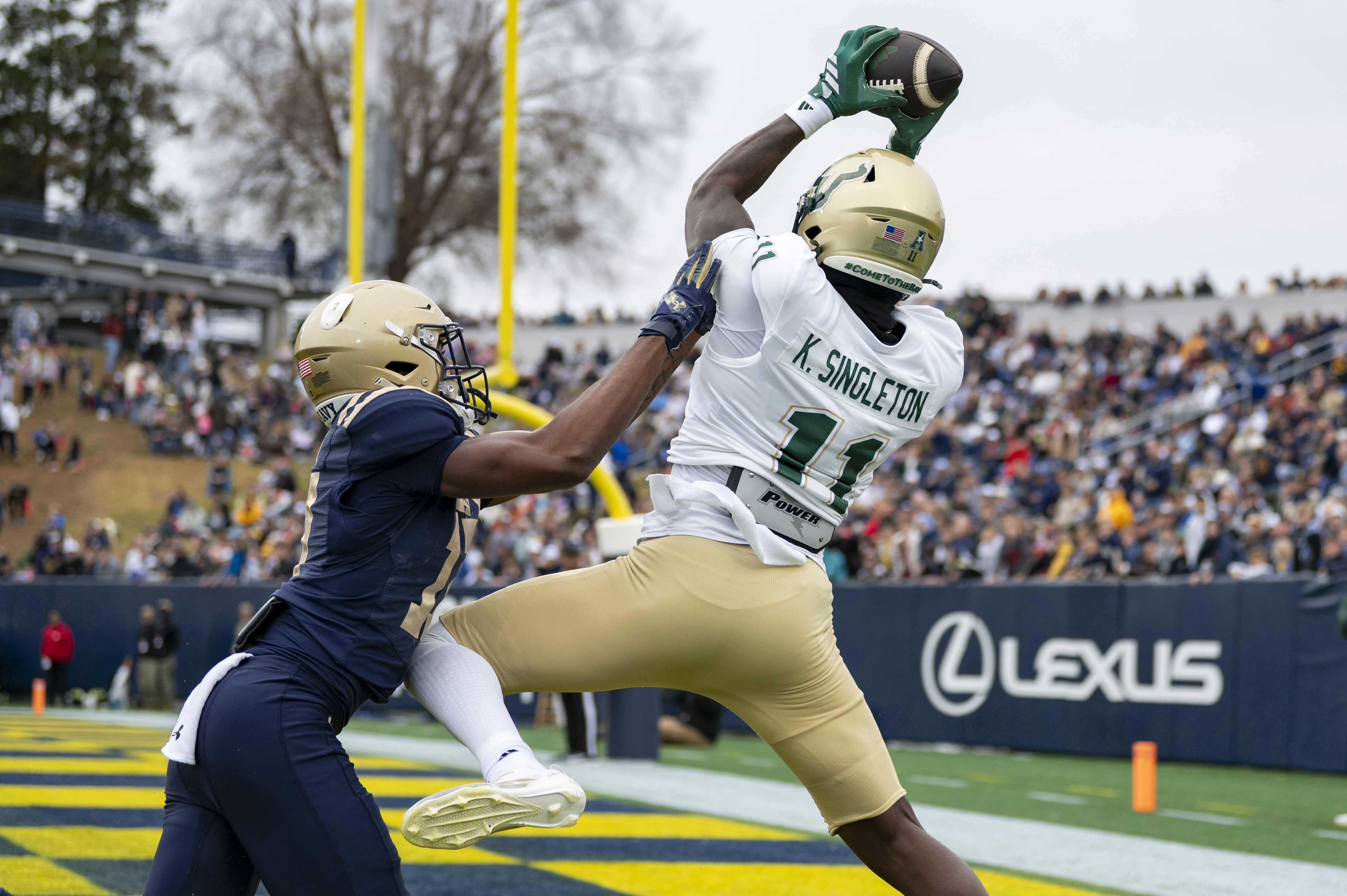 South Florida's Keshaun Singleton (11) is the focus of our Old Dominion vs. South Florida predictions for the Cure Bowl. 