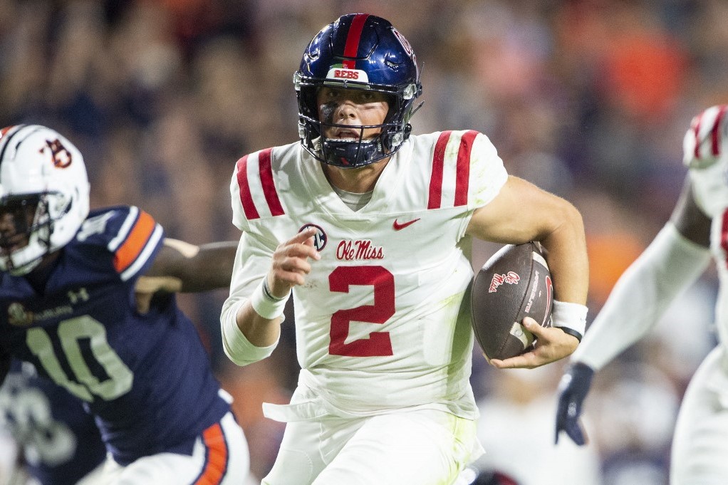 Ole Miss Vs. Georgia Predictions, Picks & Odds Week 11: Top-10 Showdown ...