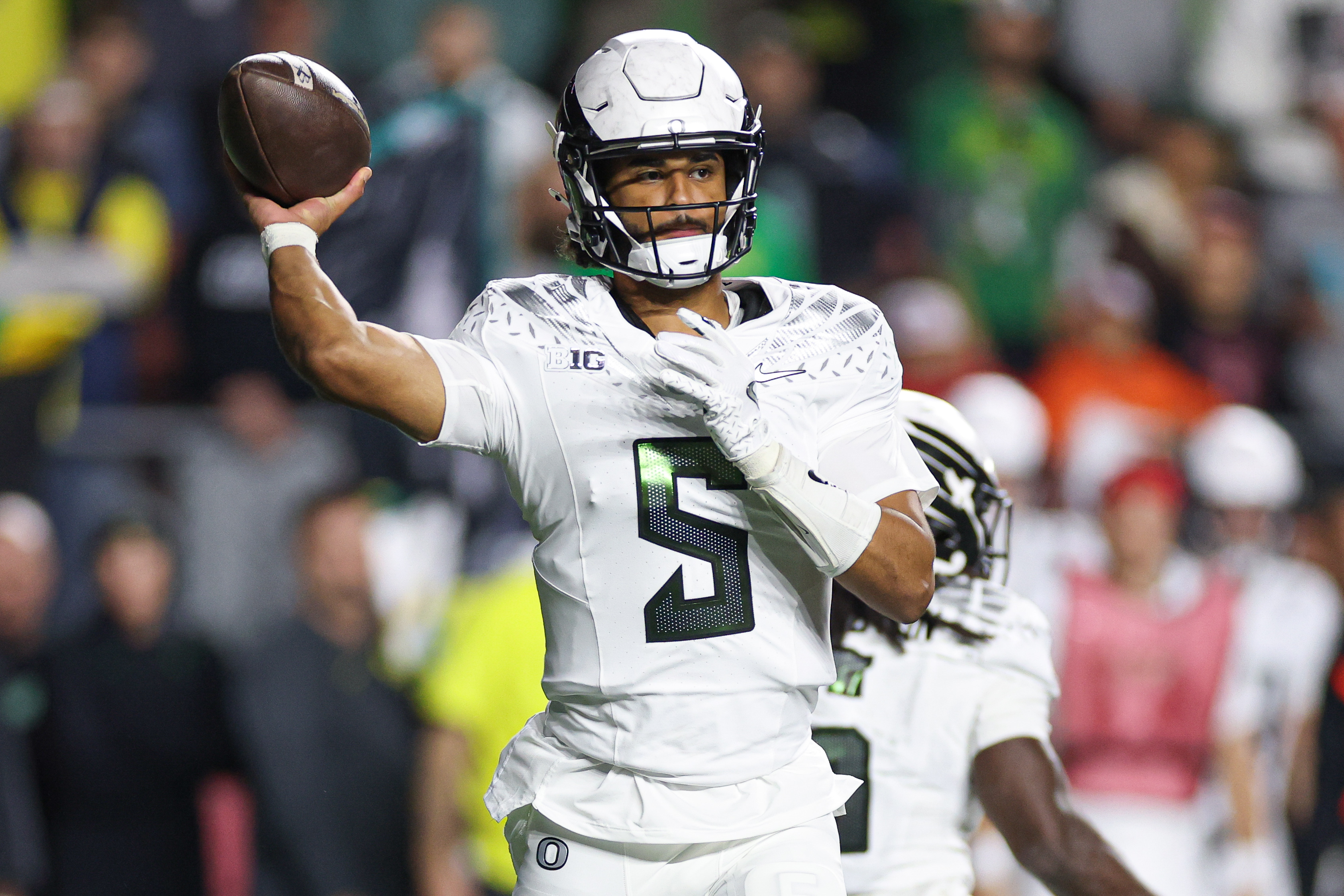 Heisman Trophy Odds: Bet Dante Moore Now After Week 8 Movement