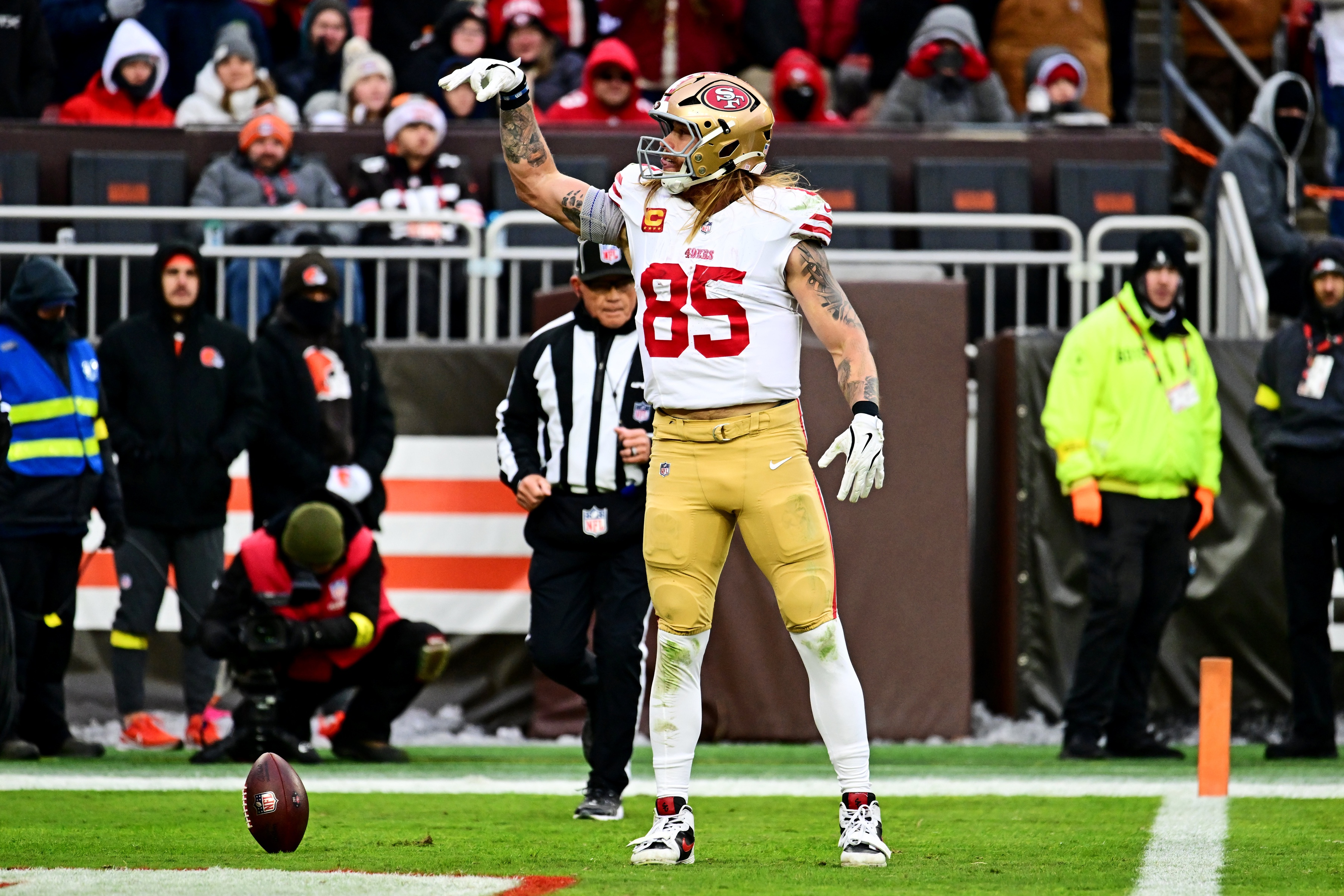 NFL Anytime Touchdown Scorer Predictions Today: Best Week 15 Bets to Score a TD