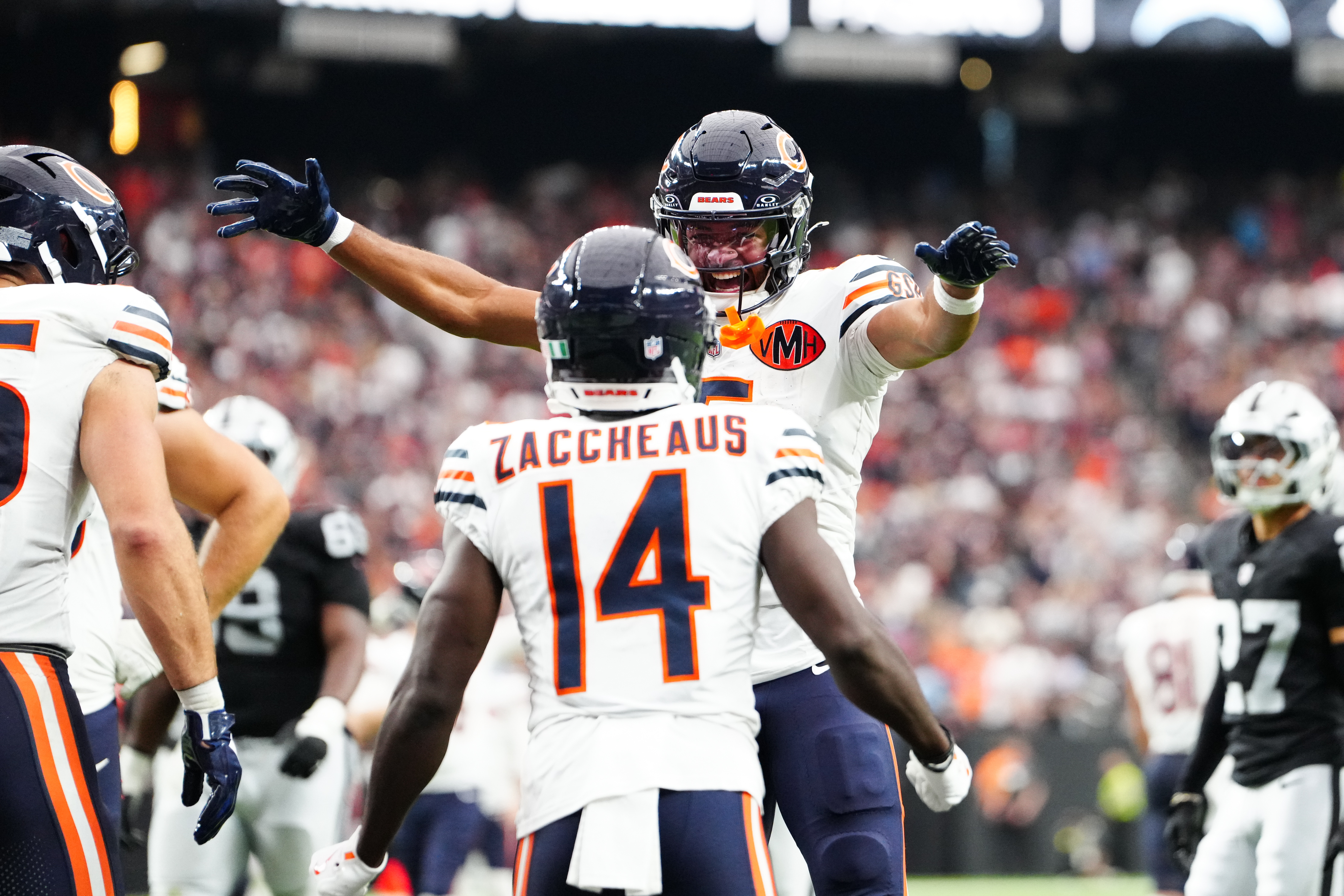 Bears vs. Commanders Prediction, Picks & Odds: Monday Night Football Week 6