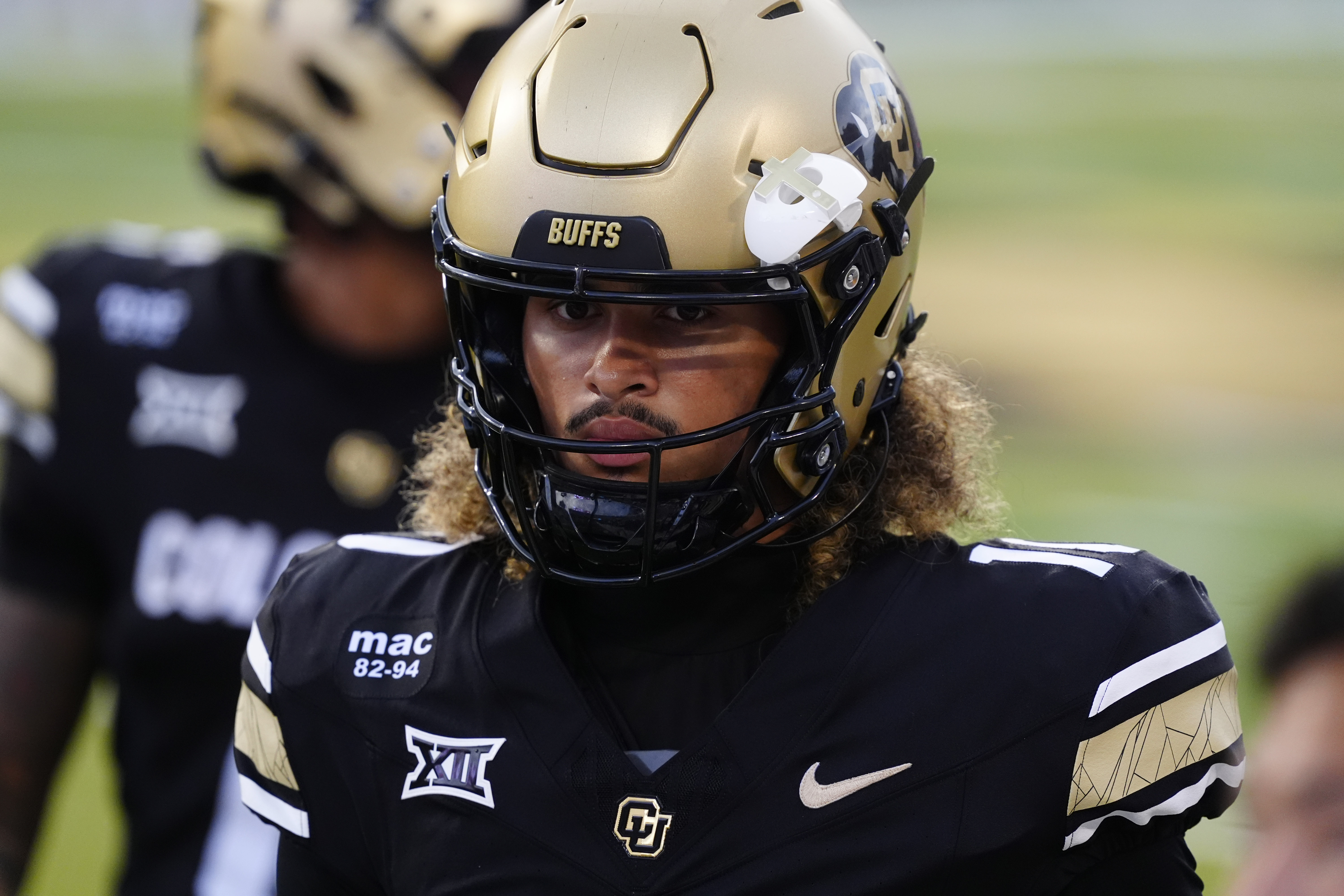 Colorado Buffaloes quarterback Julian Lewis (10) warms up as we break down our Colorado vs. Georgia Tech player props.