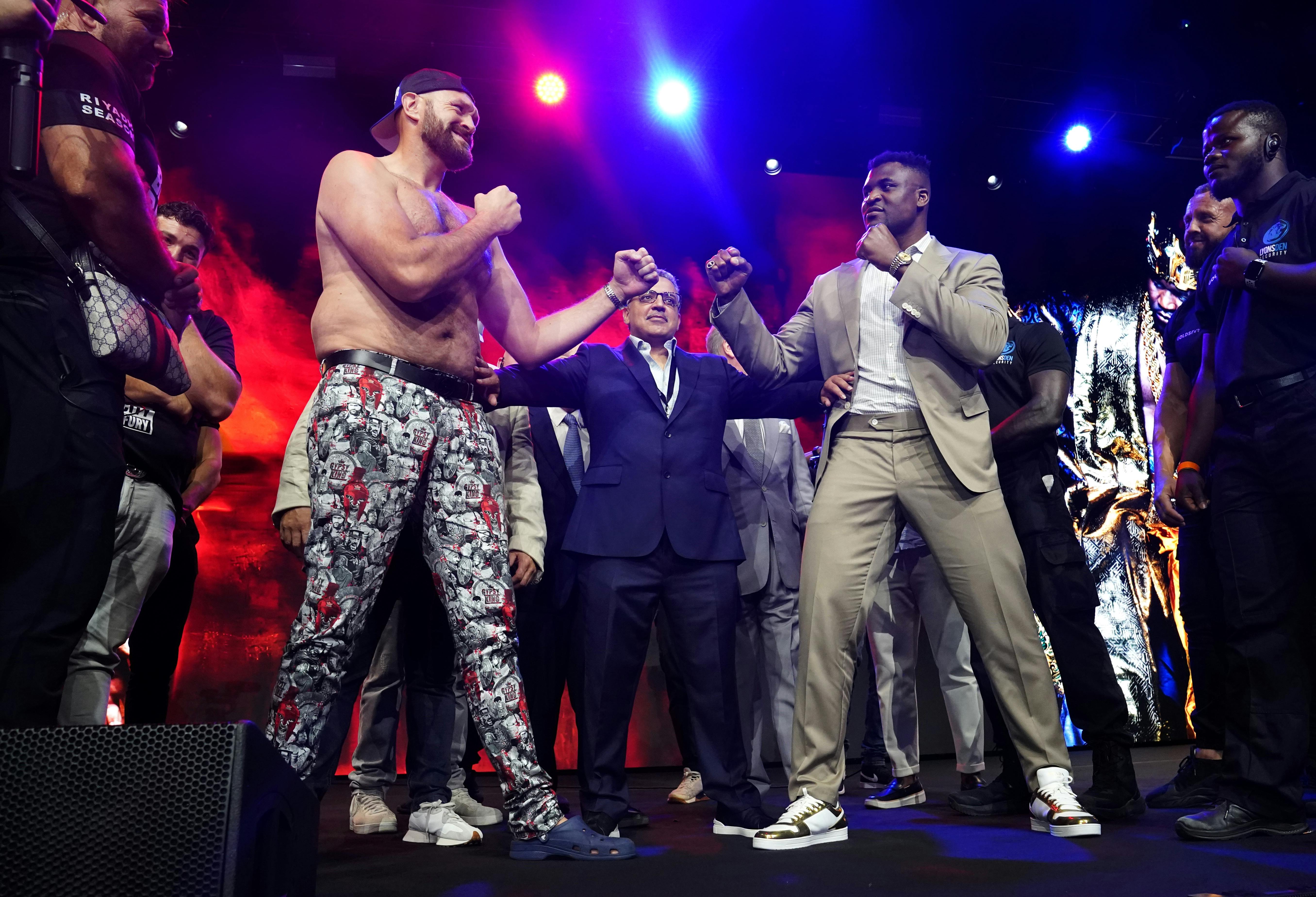 Tyson Fury and Francis Ngannou. Photo by James Manning / PA Images /Alamy Images /Sipa USA.