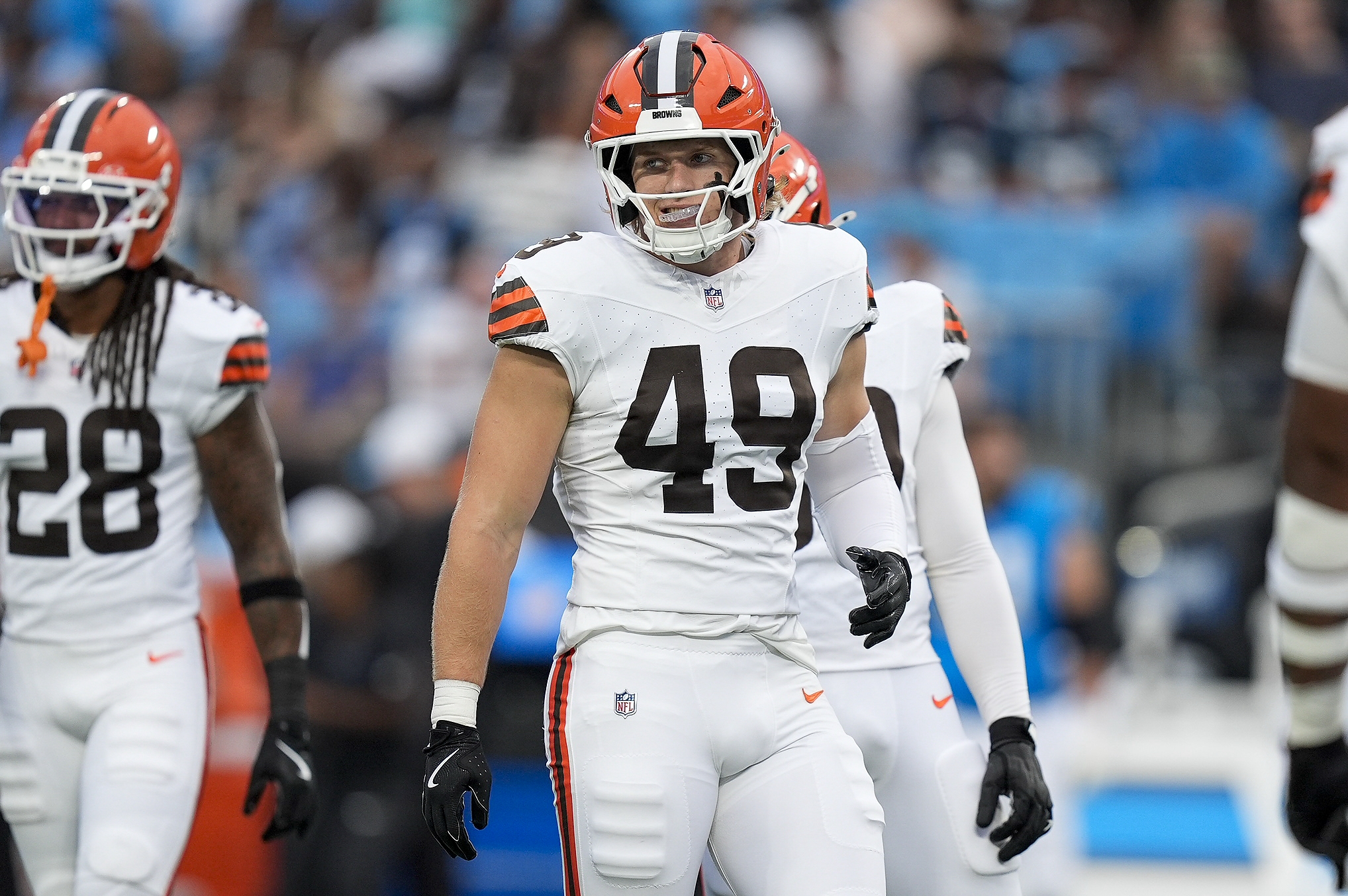 NFL Defensive Rookie of the Year Odds 2025-26: Browns' Schwesinger Owns Favorite Status