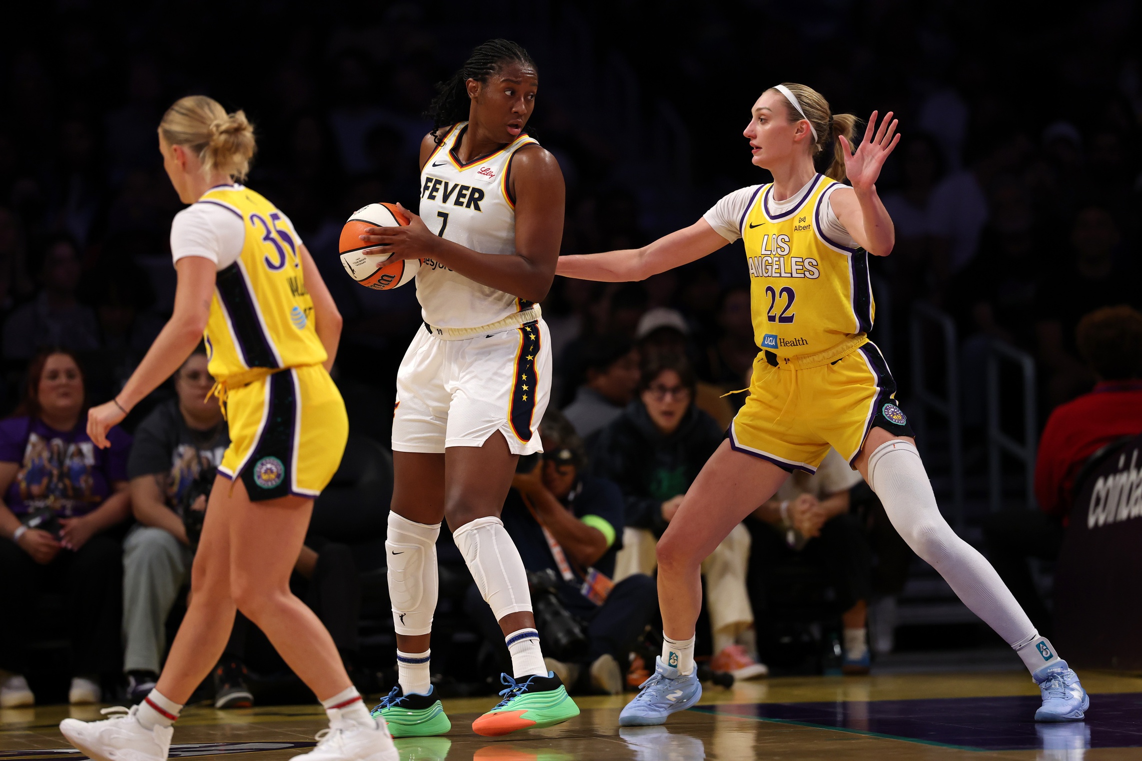 Fever vs. Valkyries Prediction, Odds & Expert Picks: WNBA Best Bets for Aug. 31 