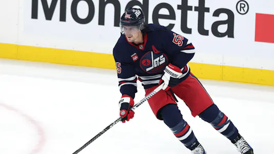 Winnipeg Jets center Mark Scheifele (55) warms up as we break down the best NHL anytime goal scorer predictions tonight.