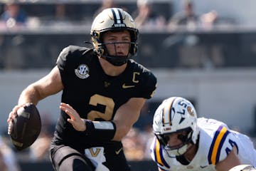 College Football Predictions for Every Top-25 Game in Week 9