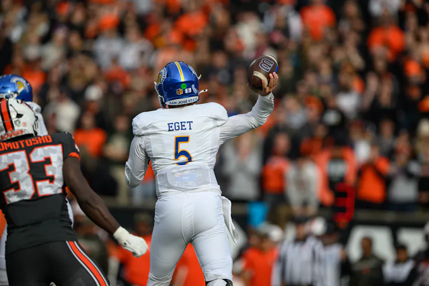San Jose State quarterback Walker Eget throws a pass against Oregon State. We're backing the Spartans in our South Florida vs. San Jose State prediction.