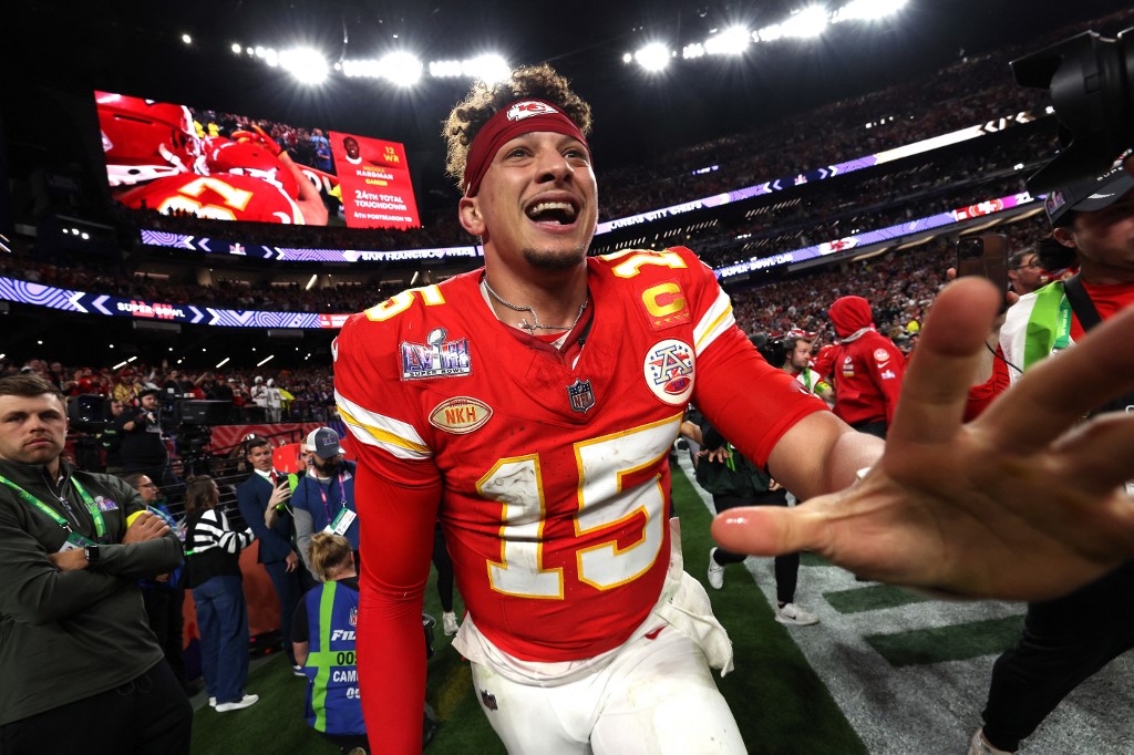 Super Bowl Odds 2025: Chiefs Trail Favorite 49ers With Draft Just a Month  Away