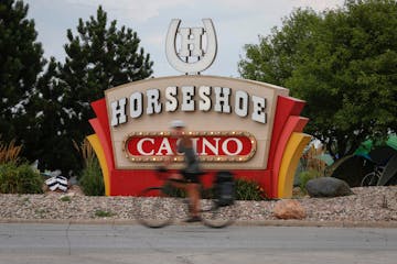 Iowa Casinos Collect Over $131 Million AGR in September