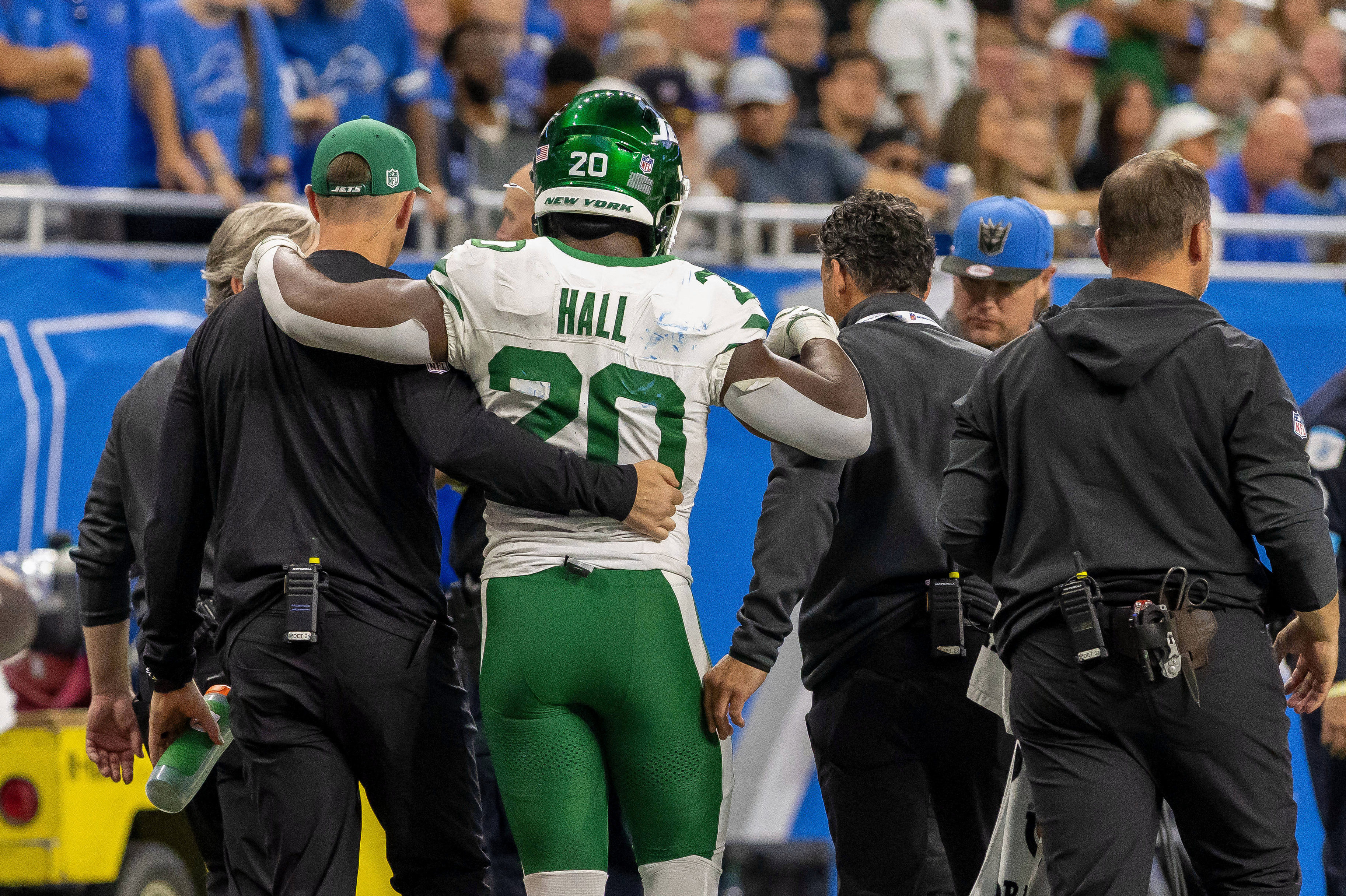 New York Jets running back Breece Hall is helped off the field as we look at the Week 6 NFL injury report