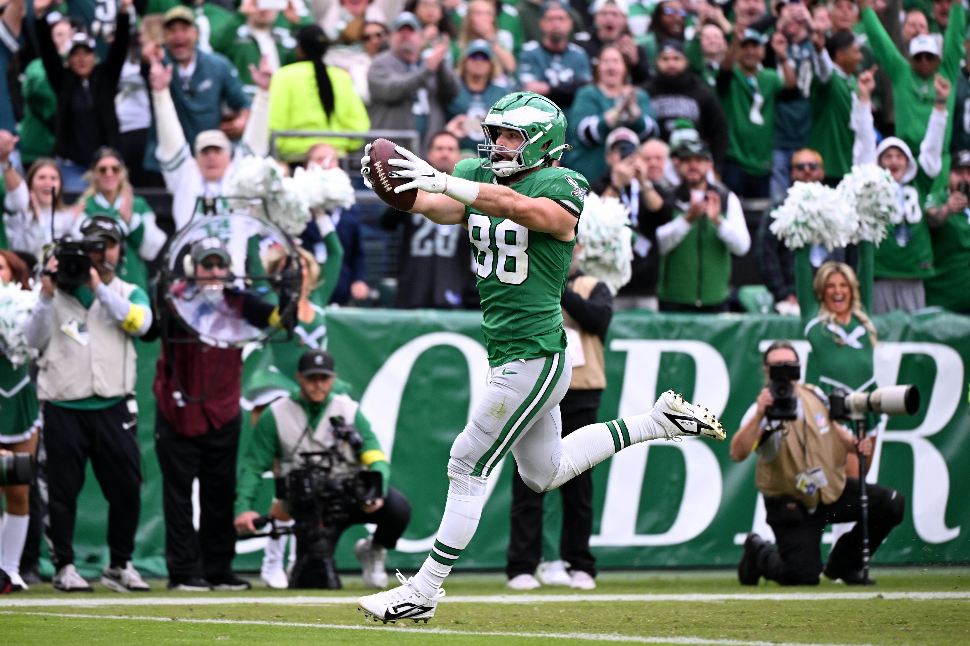 First Touchdown Scorer Predictions:  Today's Bears vs. Eagles TD Picks for Black Friday