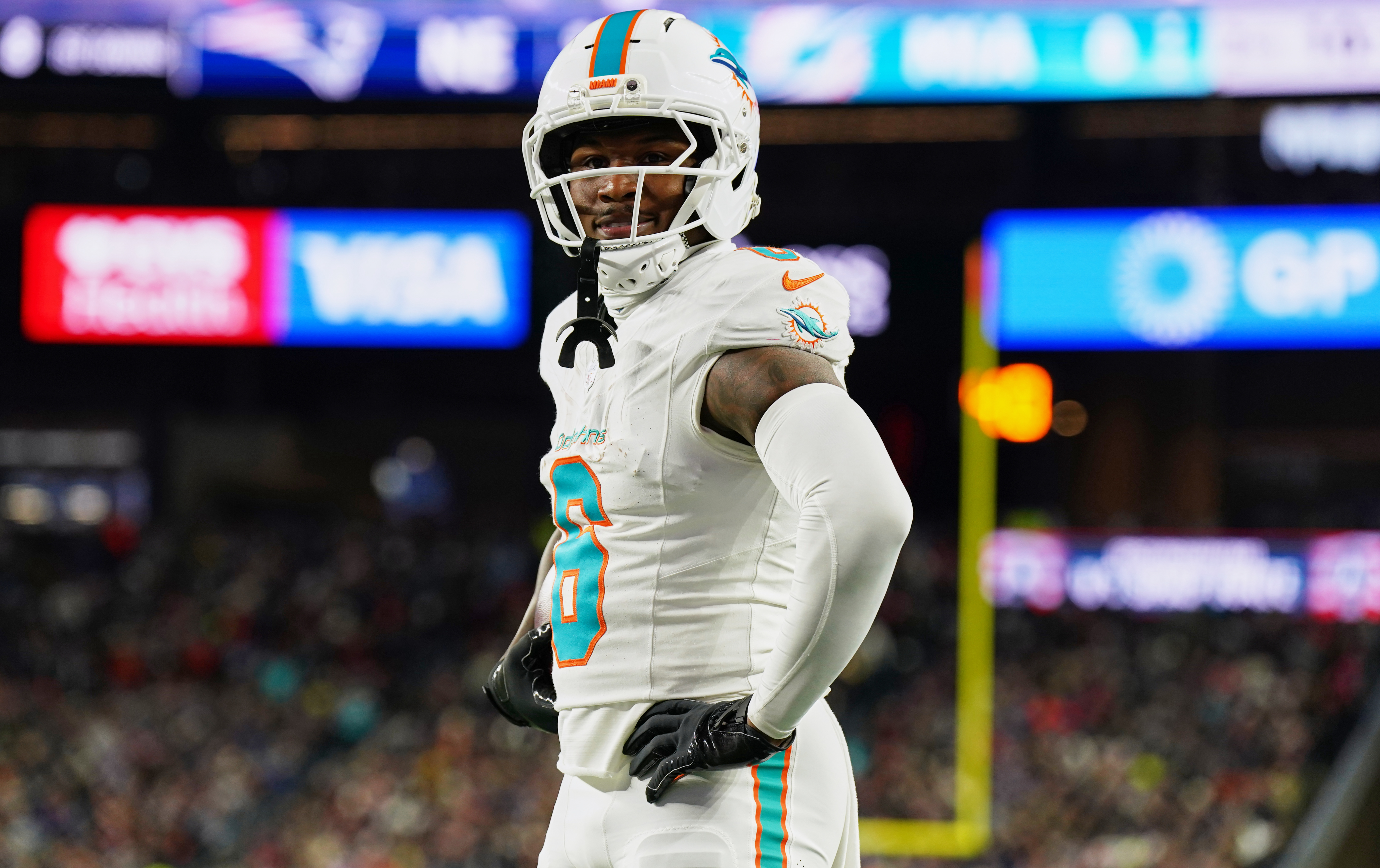 Miami Dolphins wide receiver Malik Washington (6) reacts as we break down our Dolphins vs. Raiders prediction.