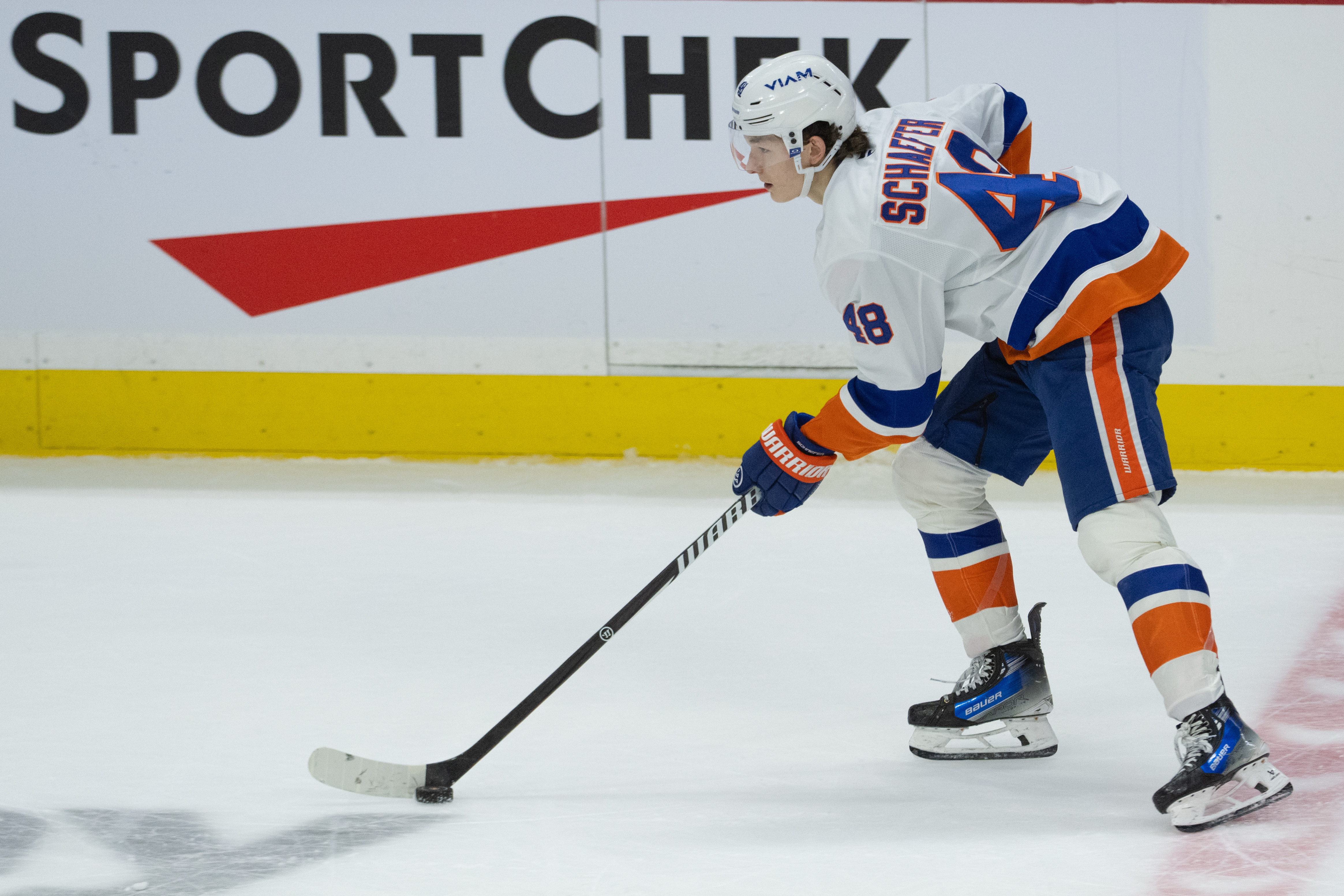 Matthew Schaefer in action as we provide the Calder Trophy odds and favorites. 