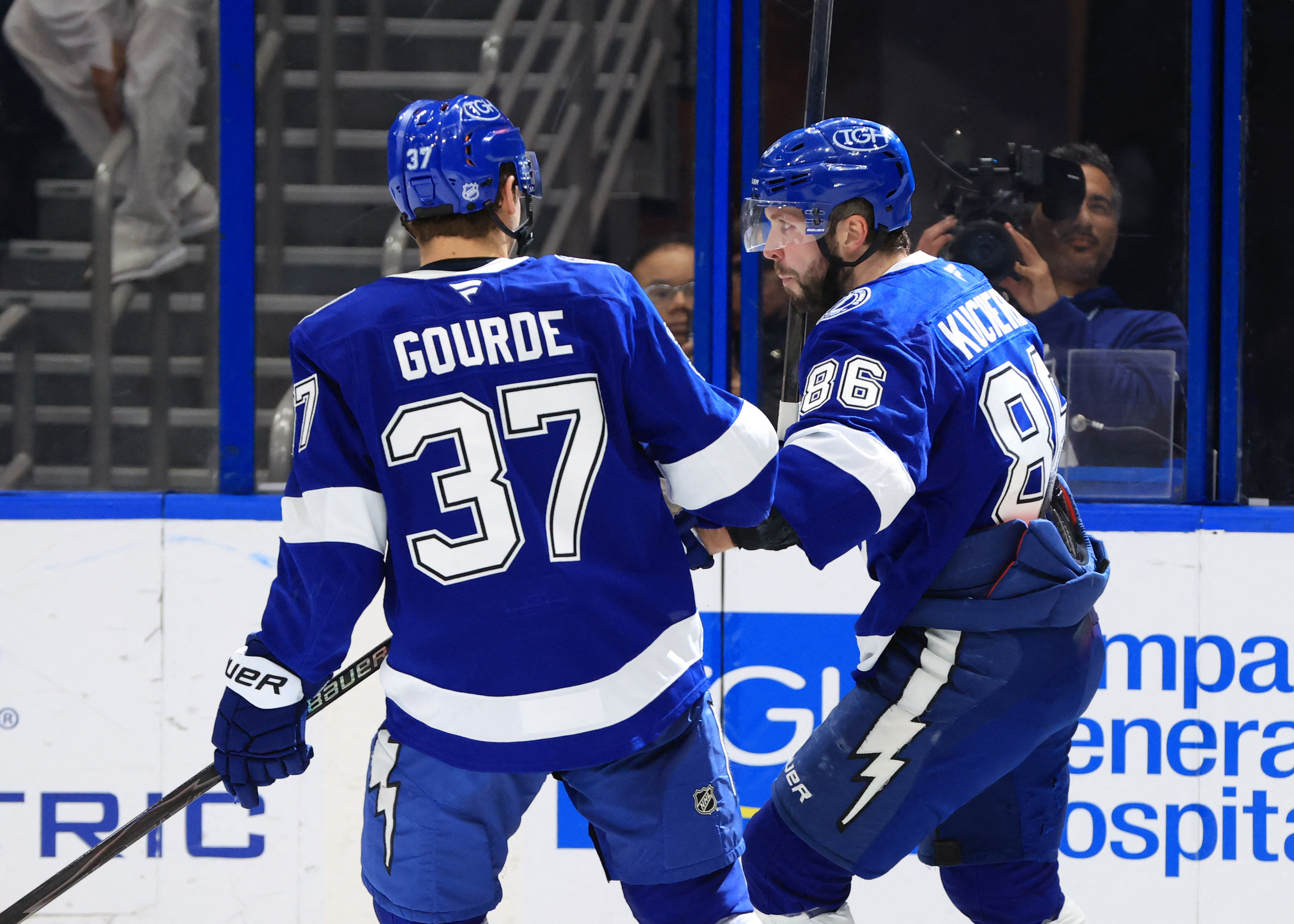 Nikita Kucherov is congratulated by center Yanni Gourde as we provide the Stanley Cup odds & Favorites 2026.