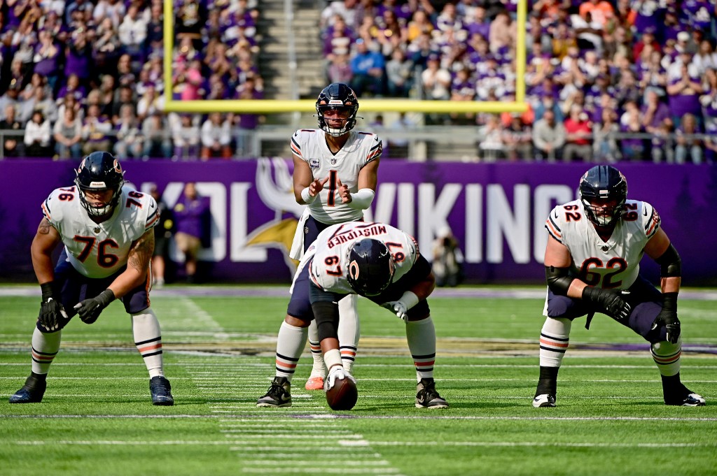 Justin Fields and the Bears' offense are looking to get creative against  the Commanders - CHGO