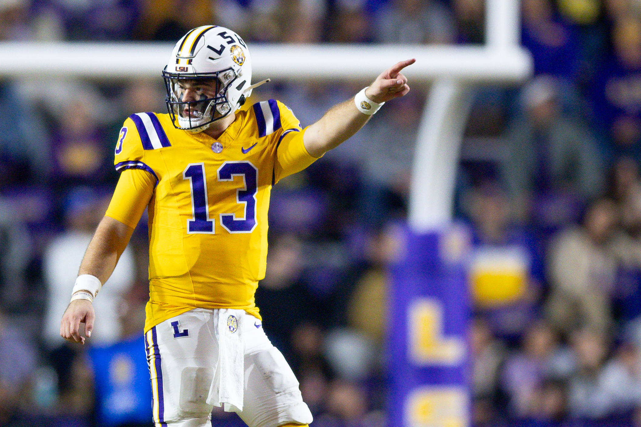 Early LSU vs. Clemson Prediction: Week 1 Odds & Picks