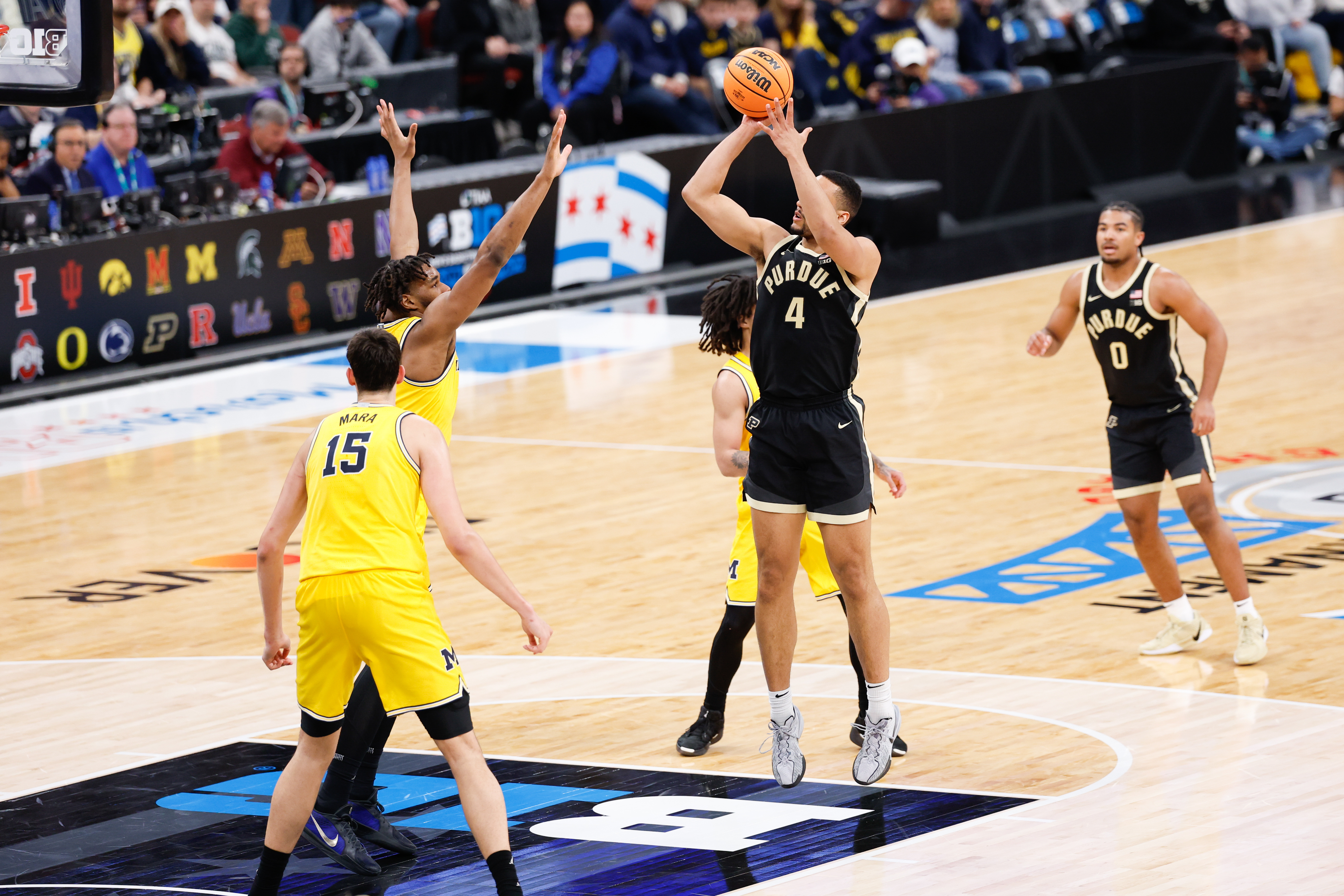 Trey Kaufman-Renn in action as we offer our Queens vs. Purdue prediction for the Round 1 March Madness game.