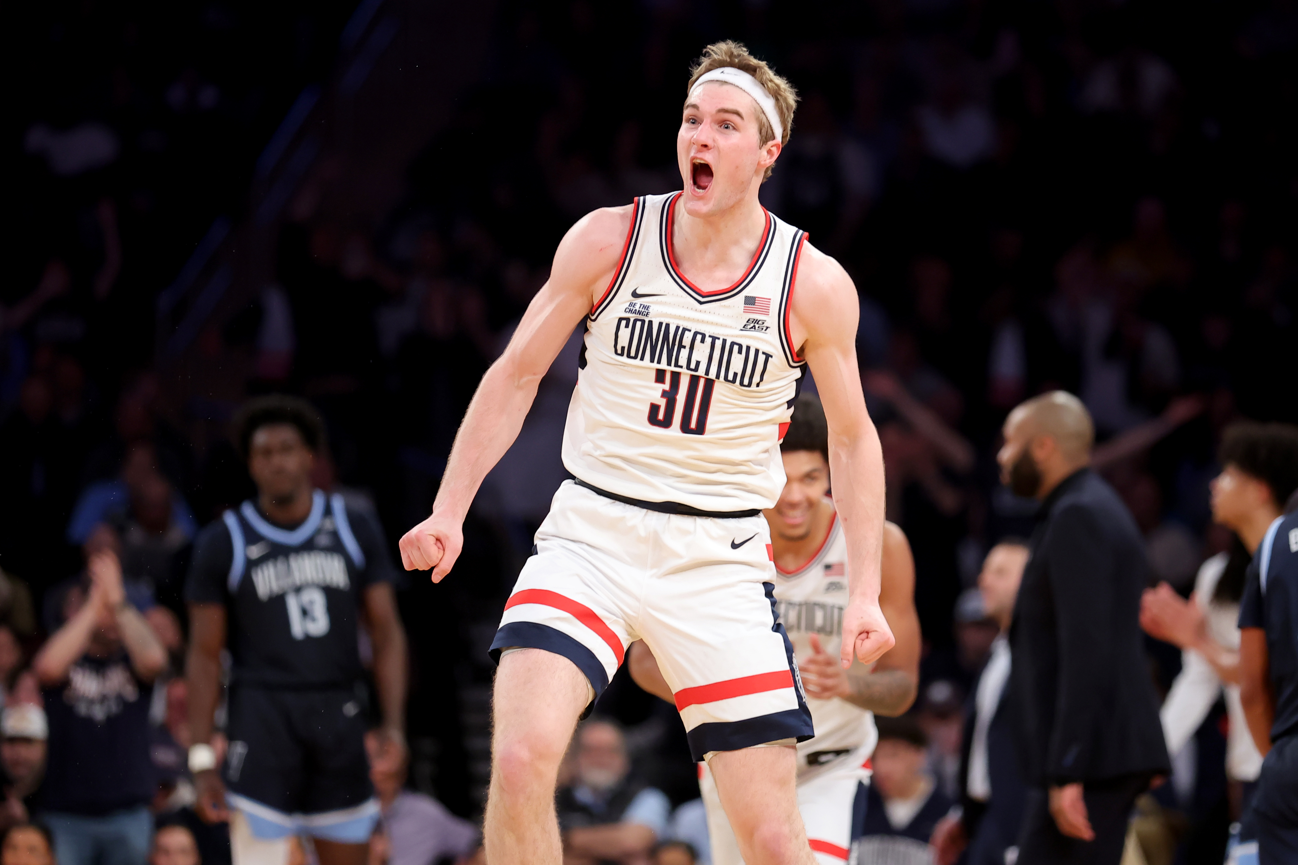 The Huskies are among the bets March Madness long shots.